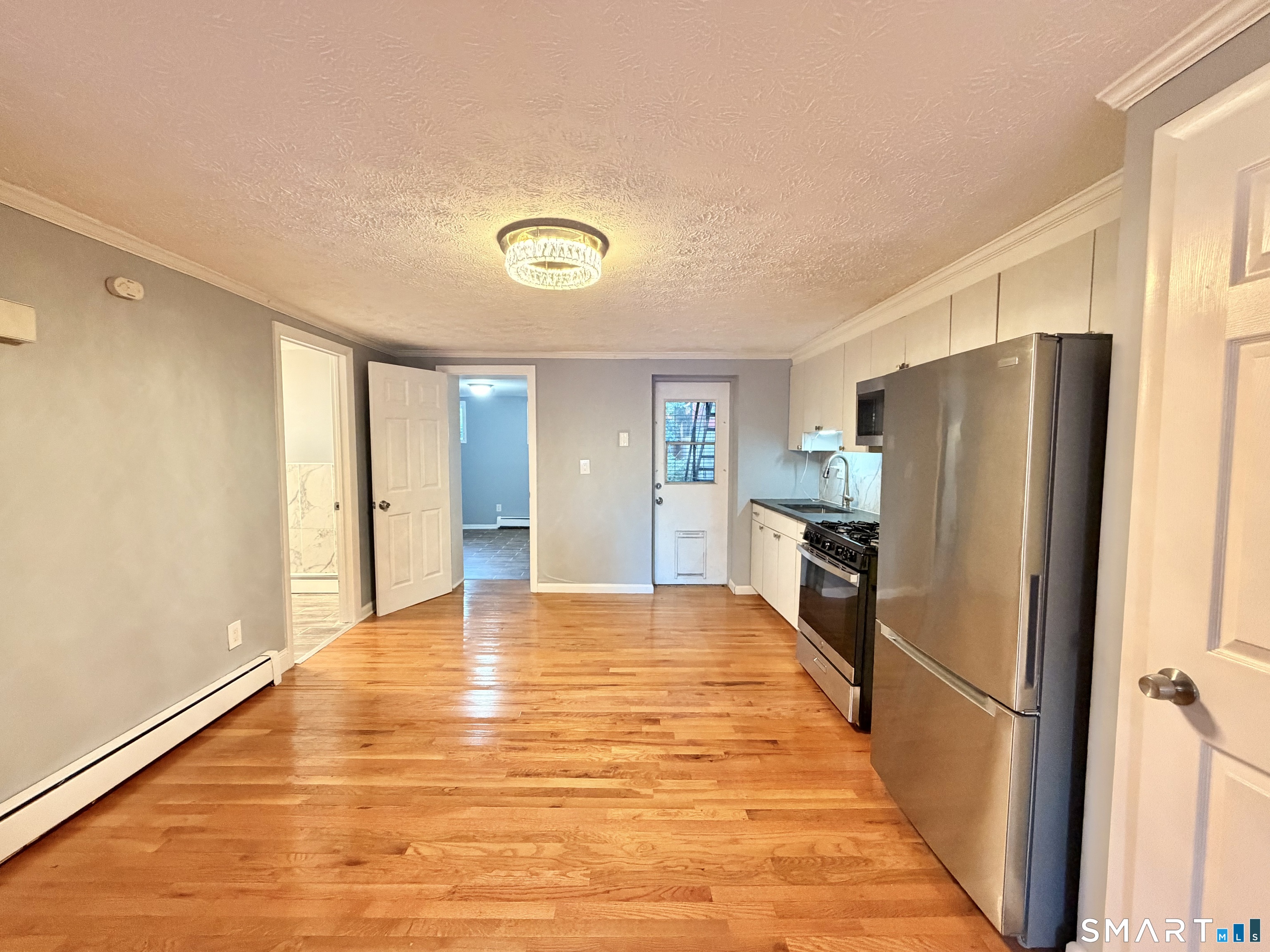 46 Warren Street photo 5
