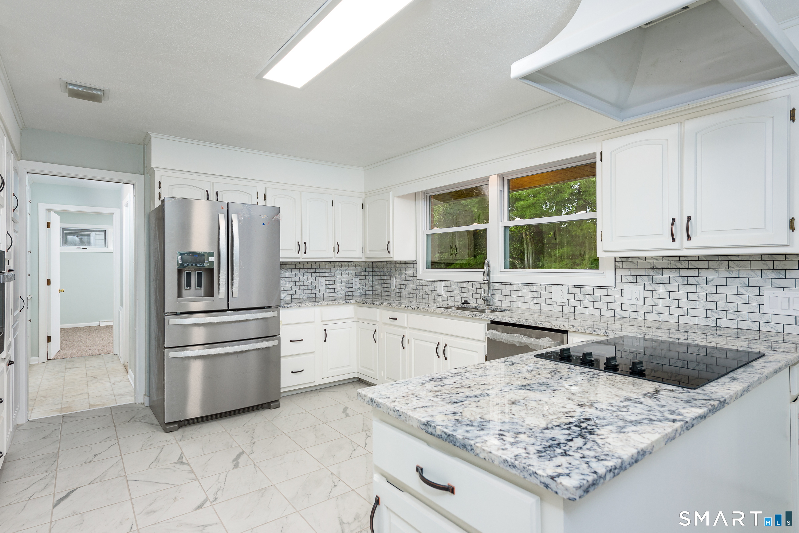 8 Lincoln Avenue photo 14