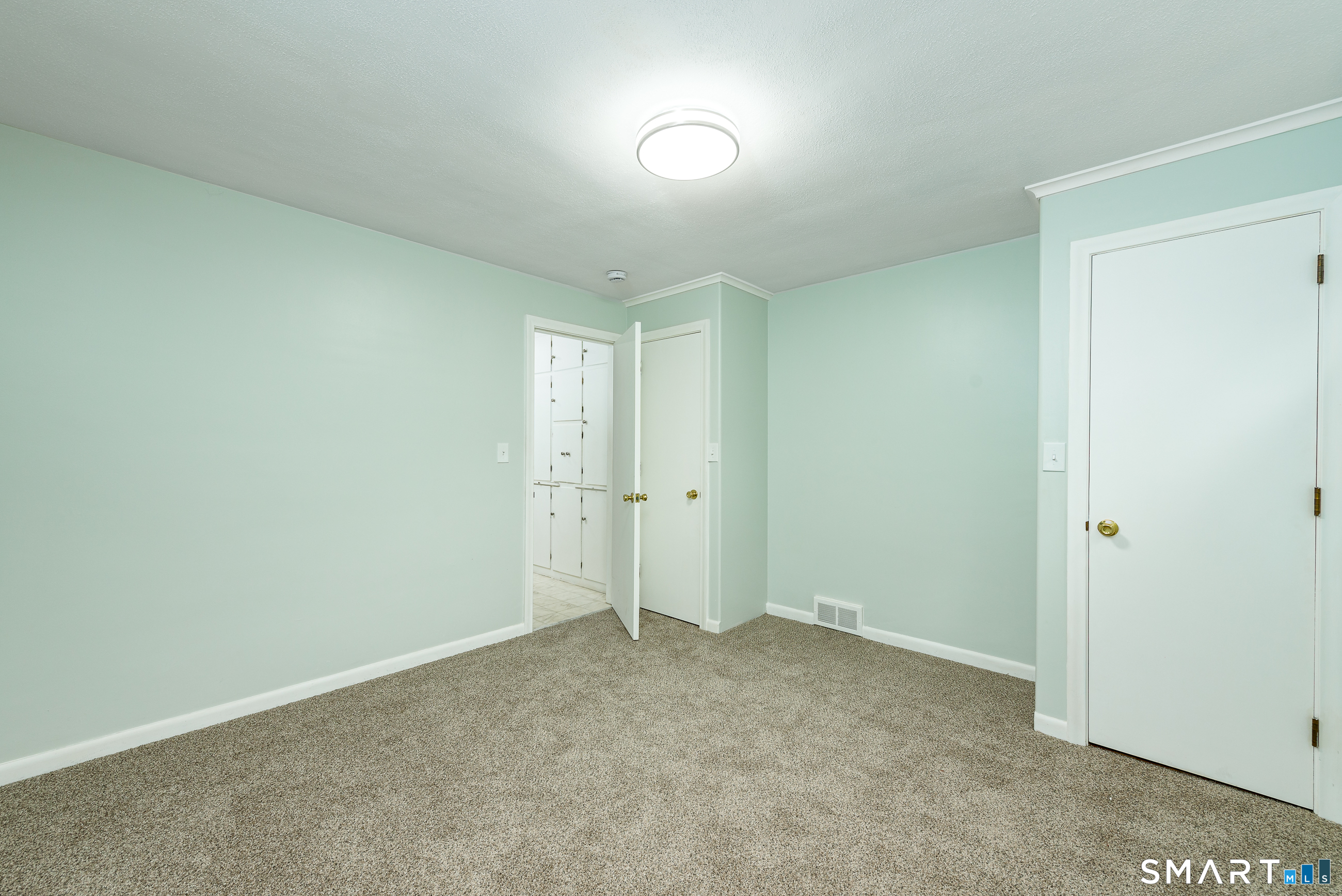 8 Lincoln Avenue photo 20