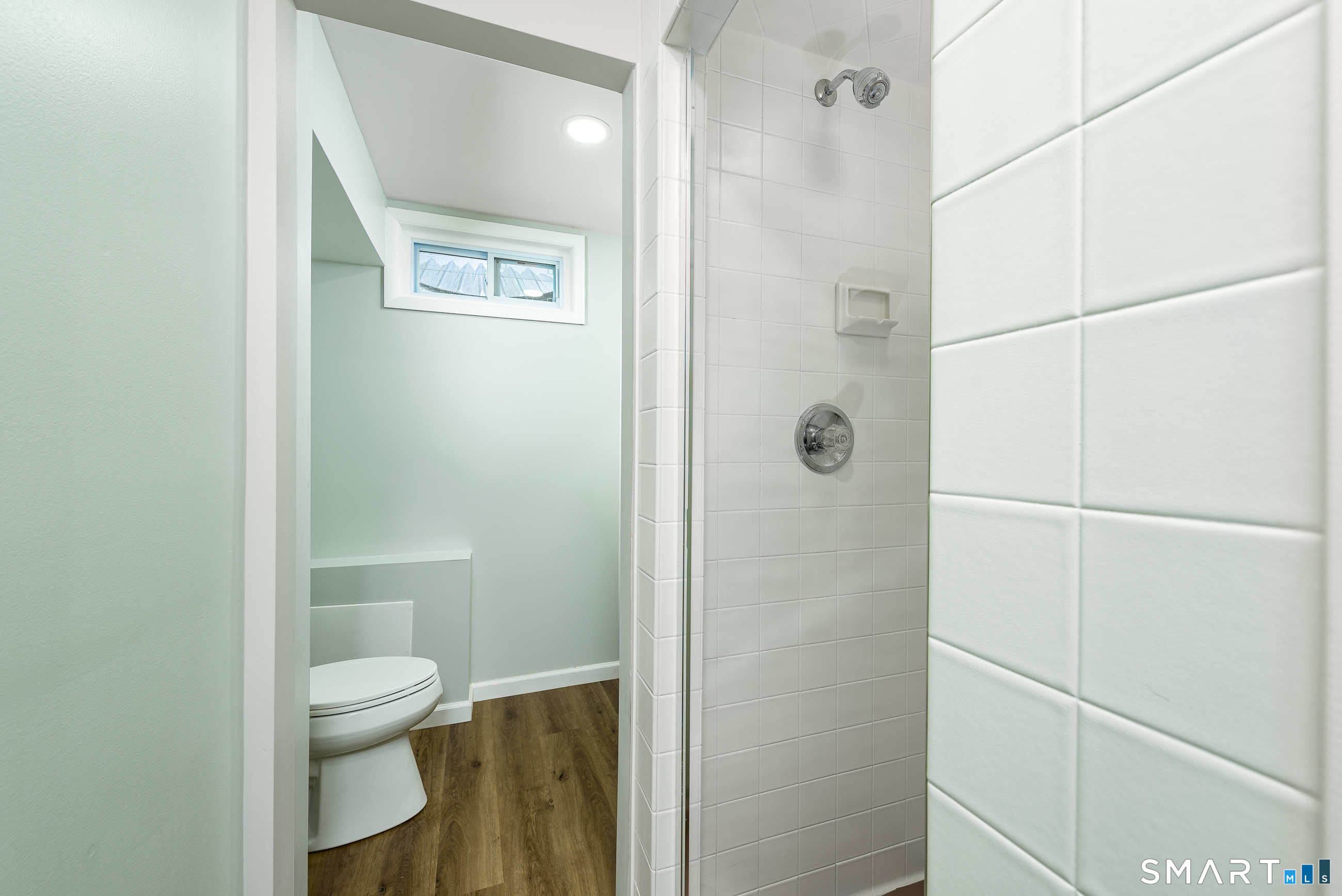 8 Lincoln Avenue photo 28