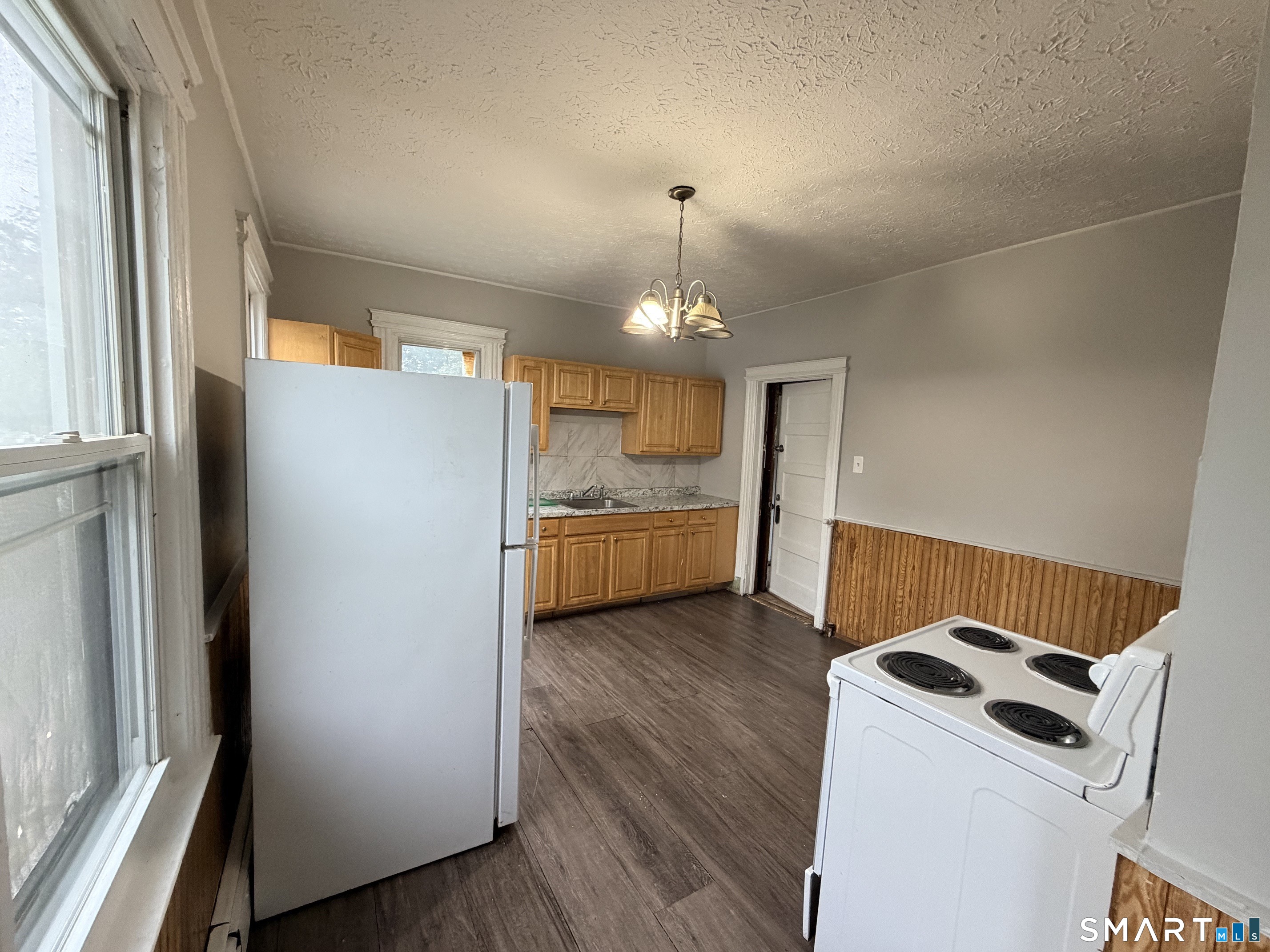 157 Adelaide Street Unit #2 photo 9