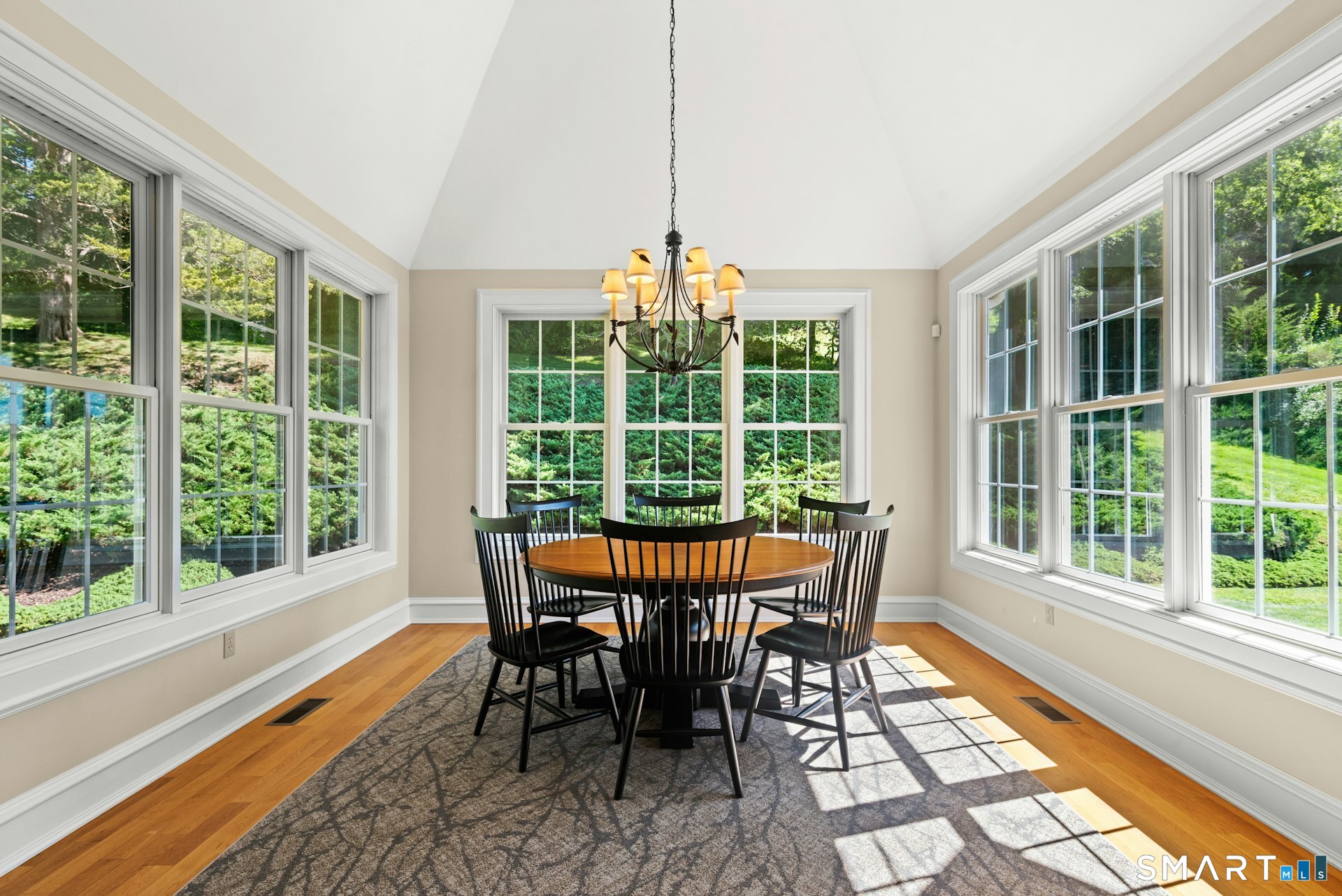 5 Wentworth Drive photo 10