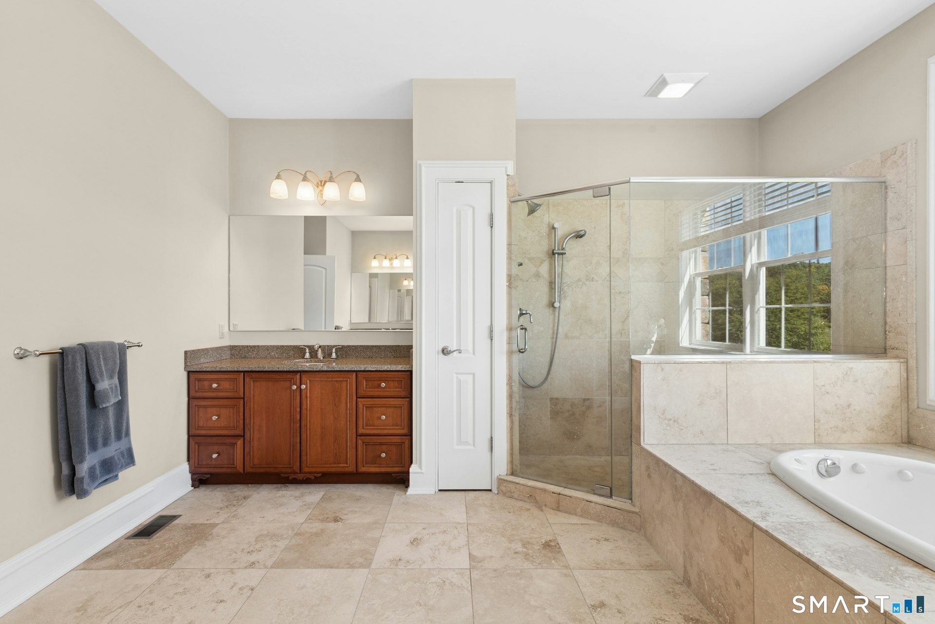 5 Wentworth Drive photo 22