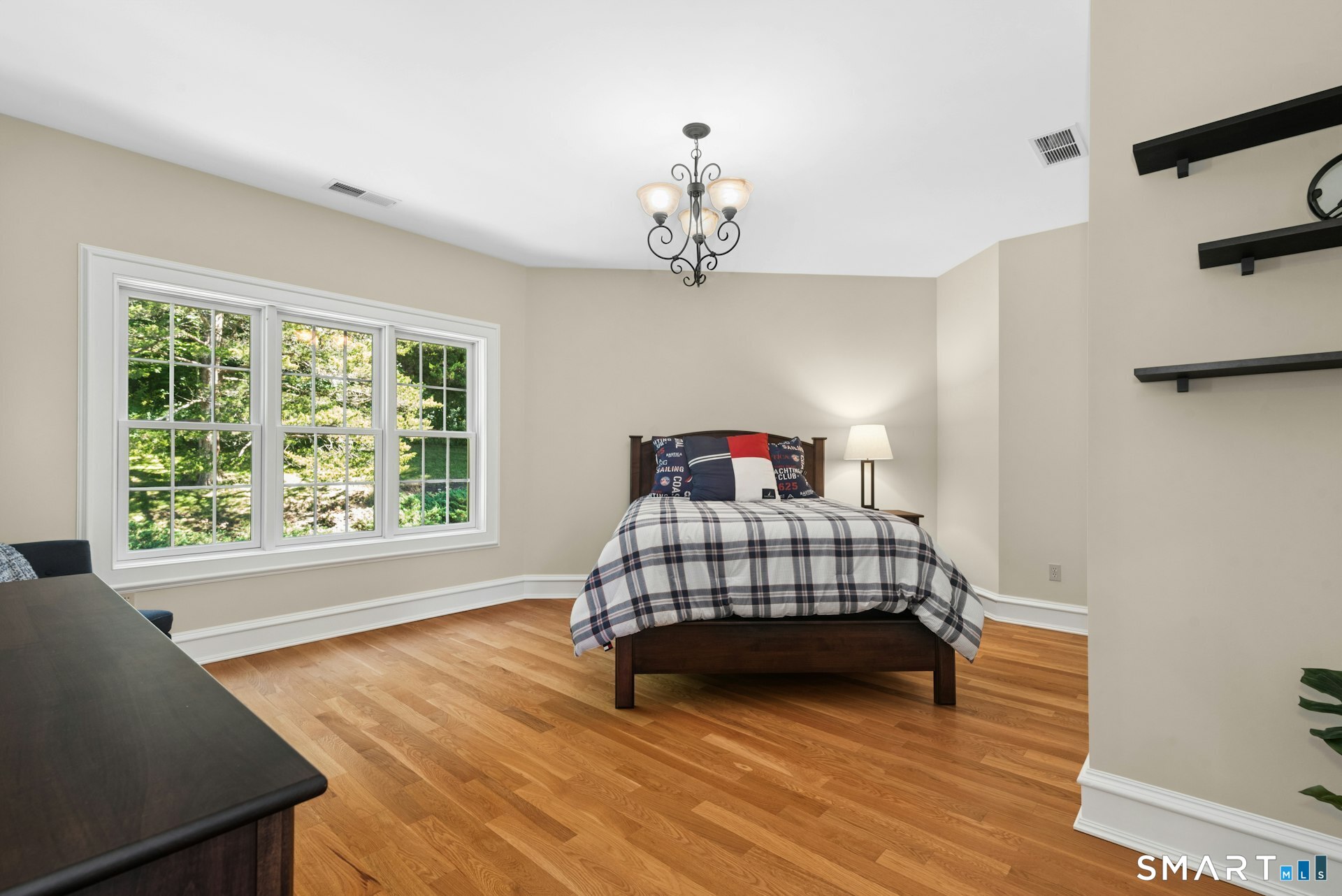 5 Wentworth Drive photo 28