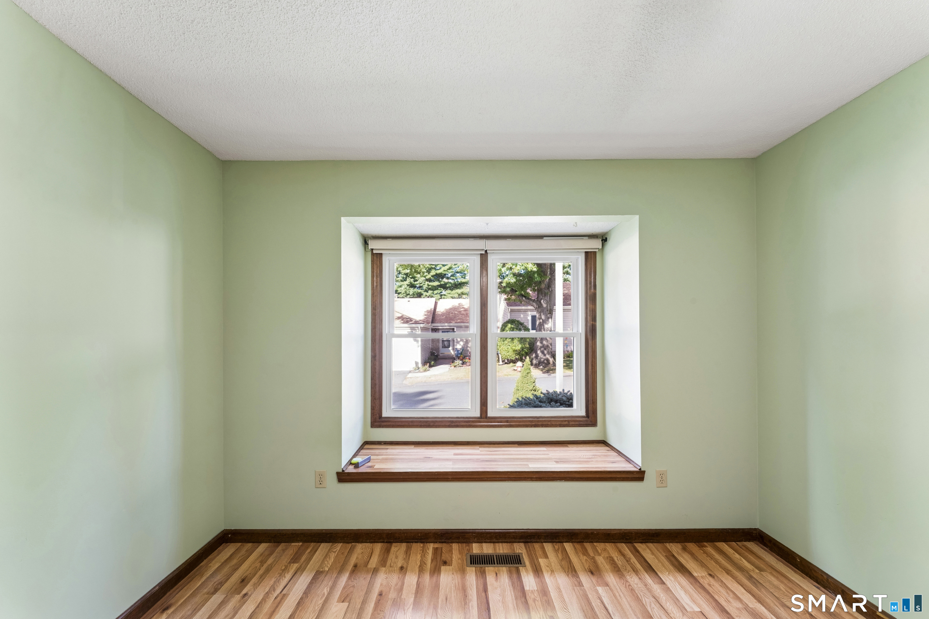401 Lakeview Drive Unit #401 photo 20
