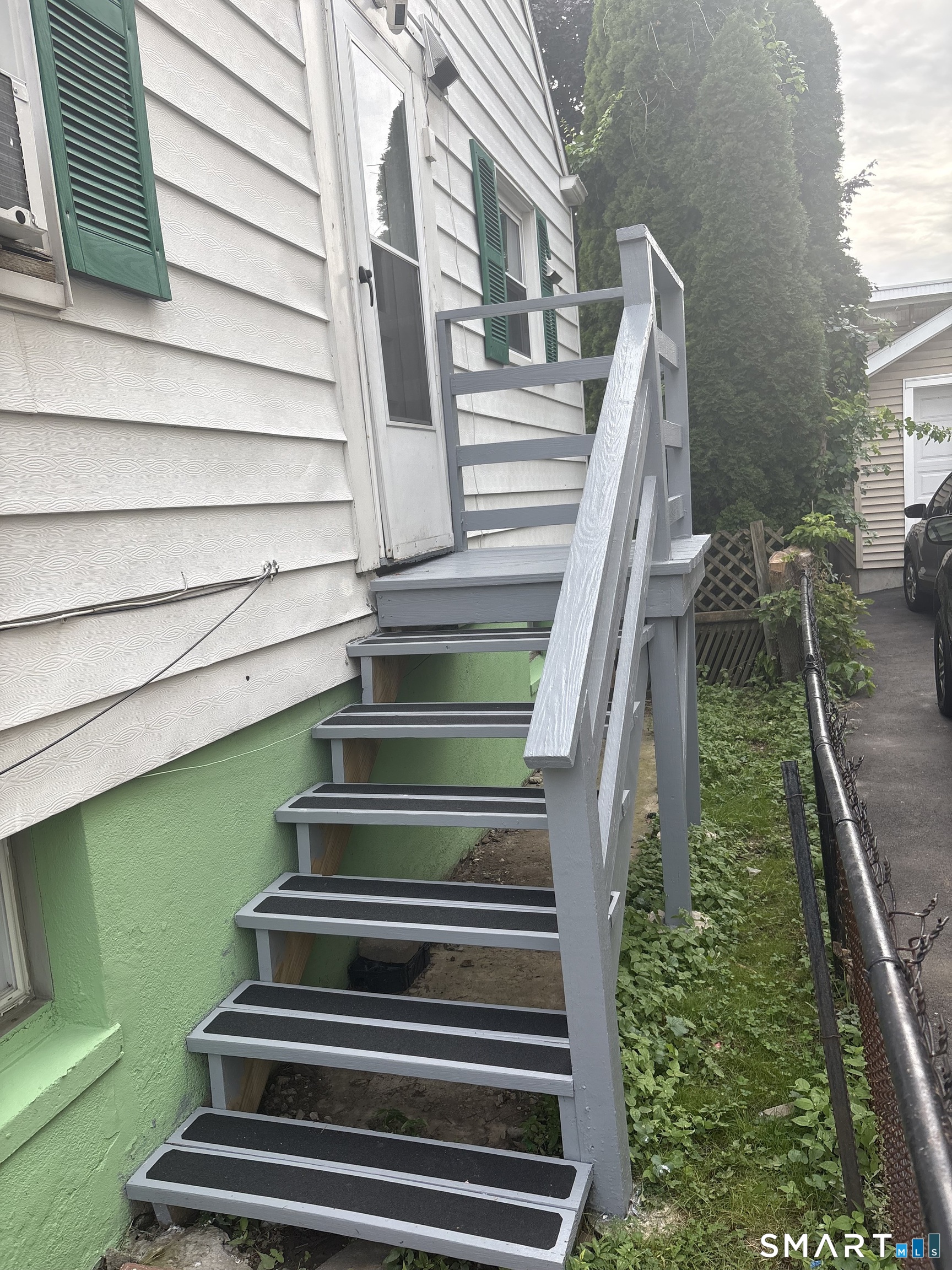19 Wardwell Street, Stamford, Connecticut photo 1