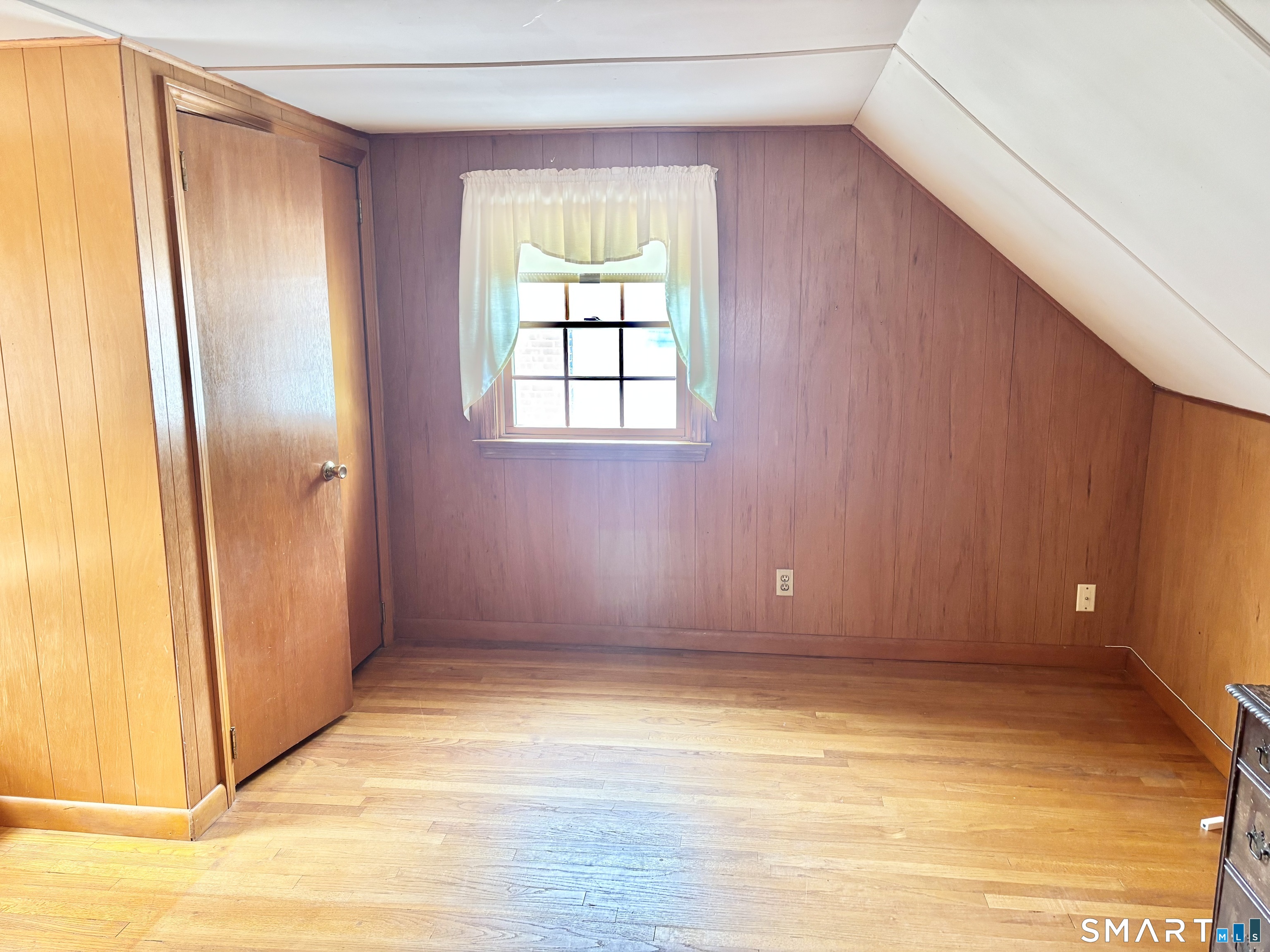 303 Cooper Hill Street photo 12