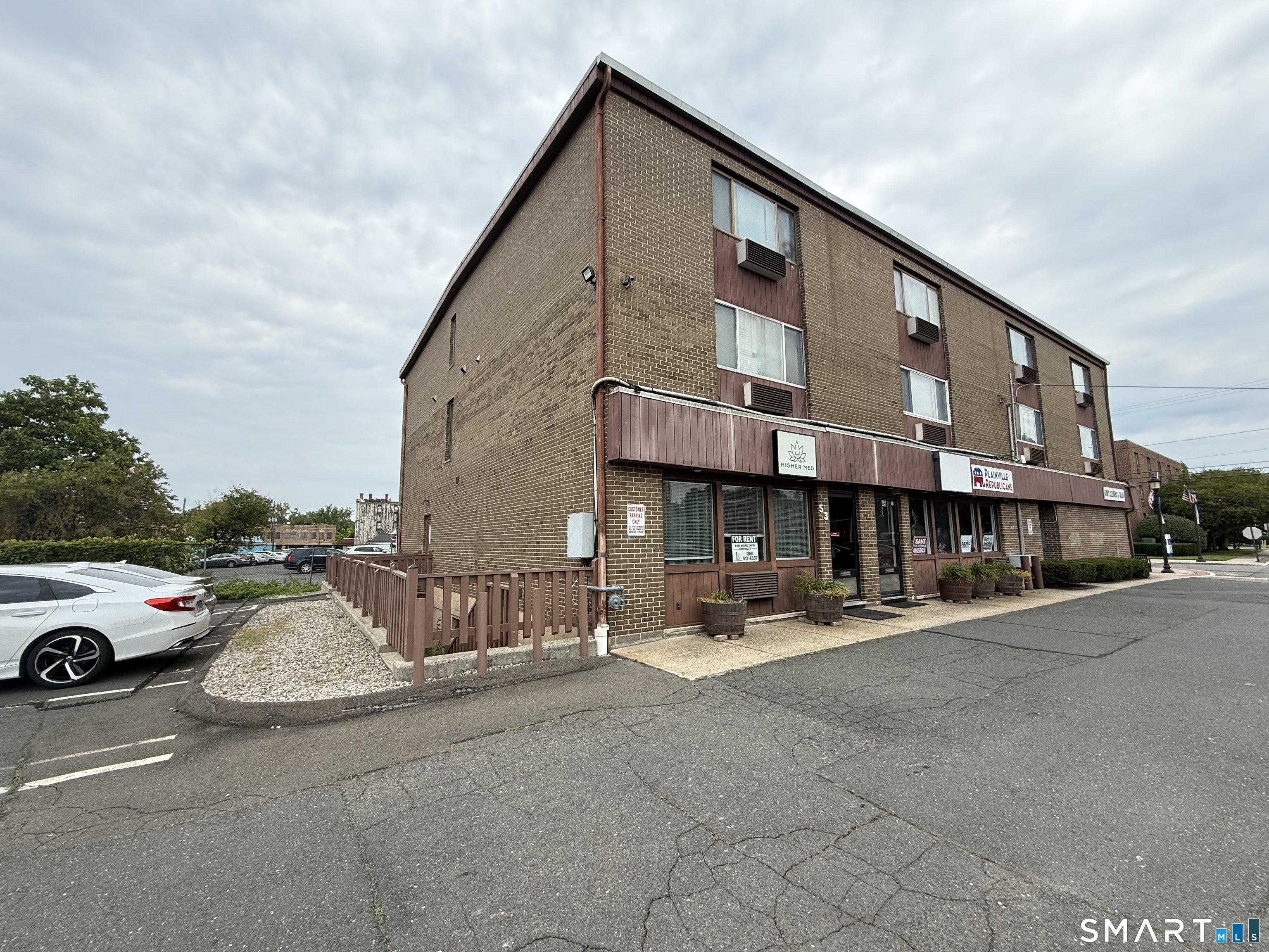 53 whiting Street