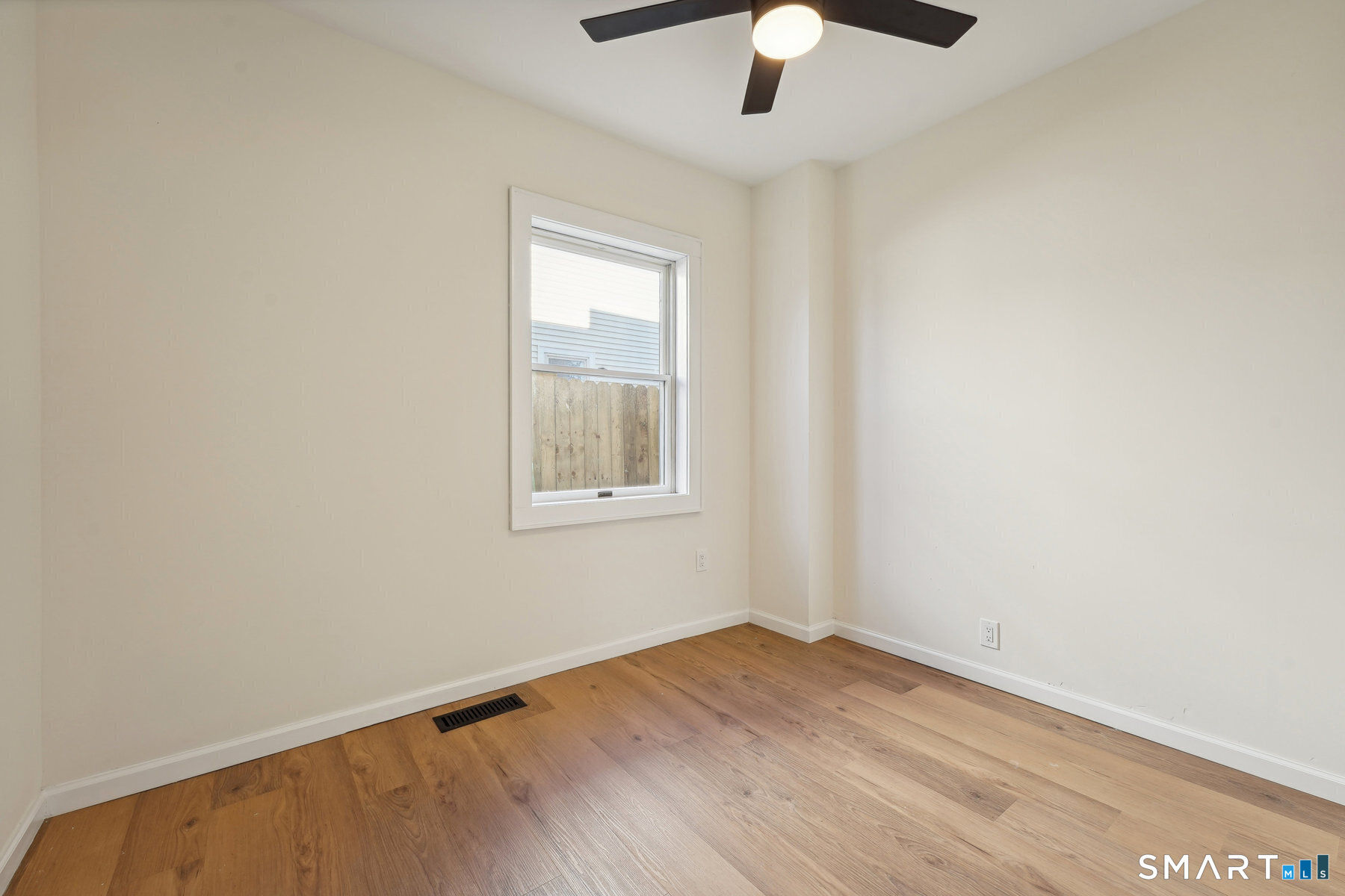 21 Soundview Avenue photo 20