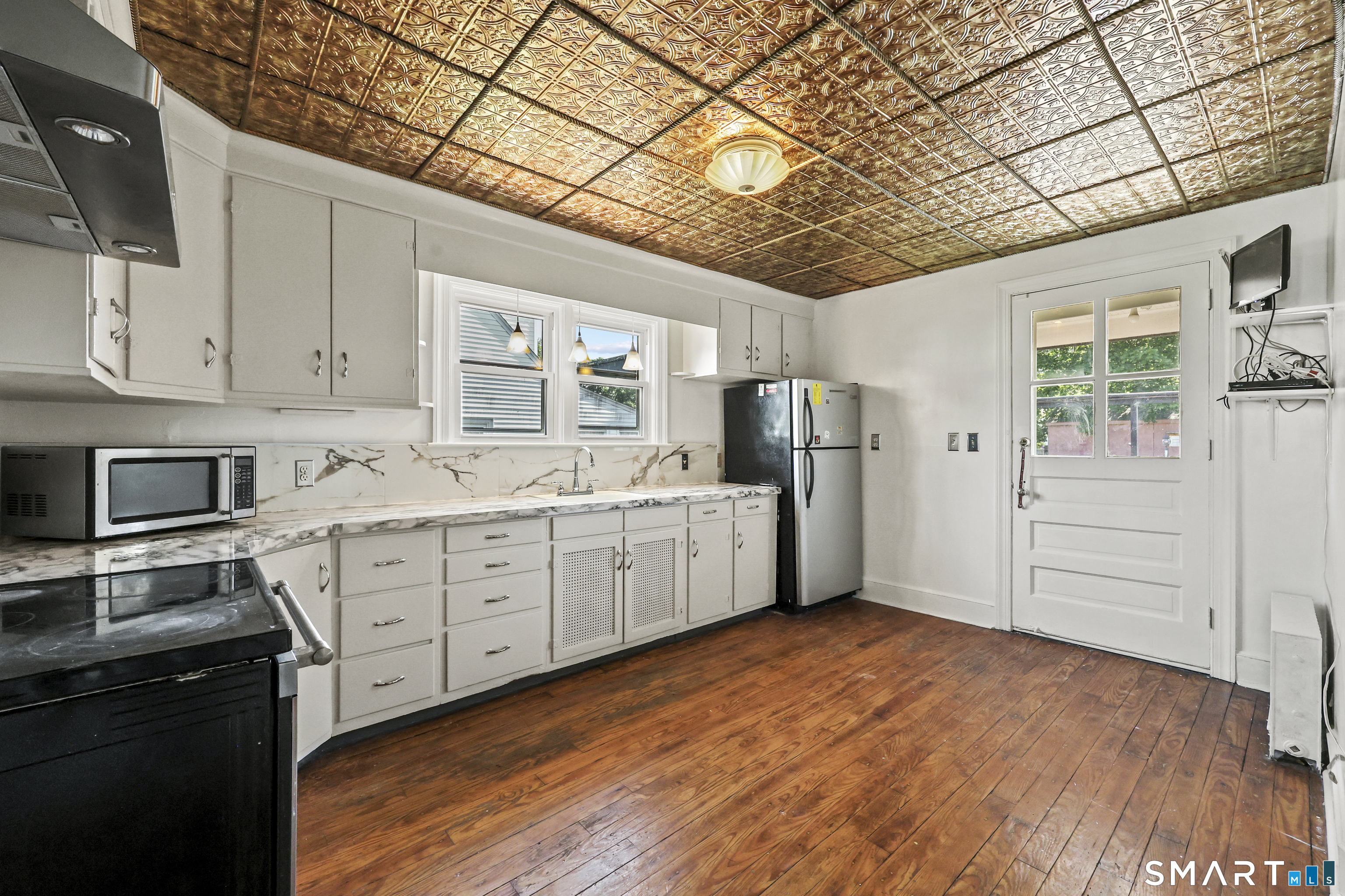 92 Hazelmere Road photo 9