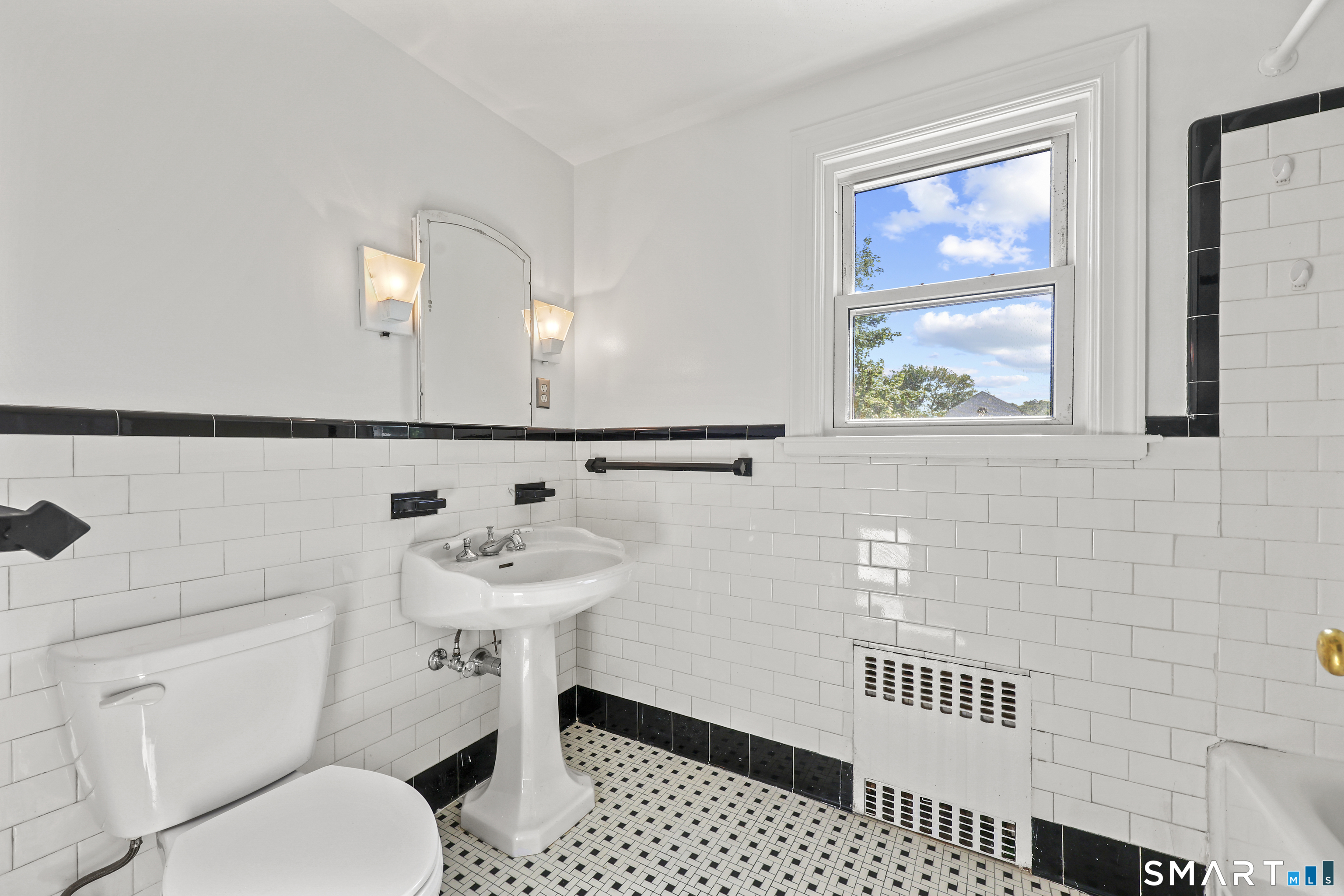 92 Hazelmere Road photo 24
