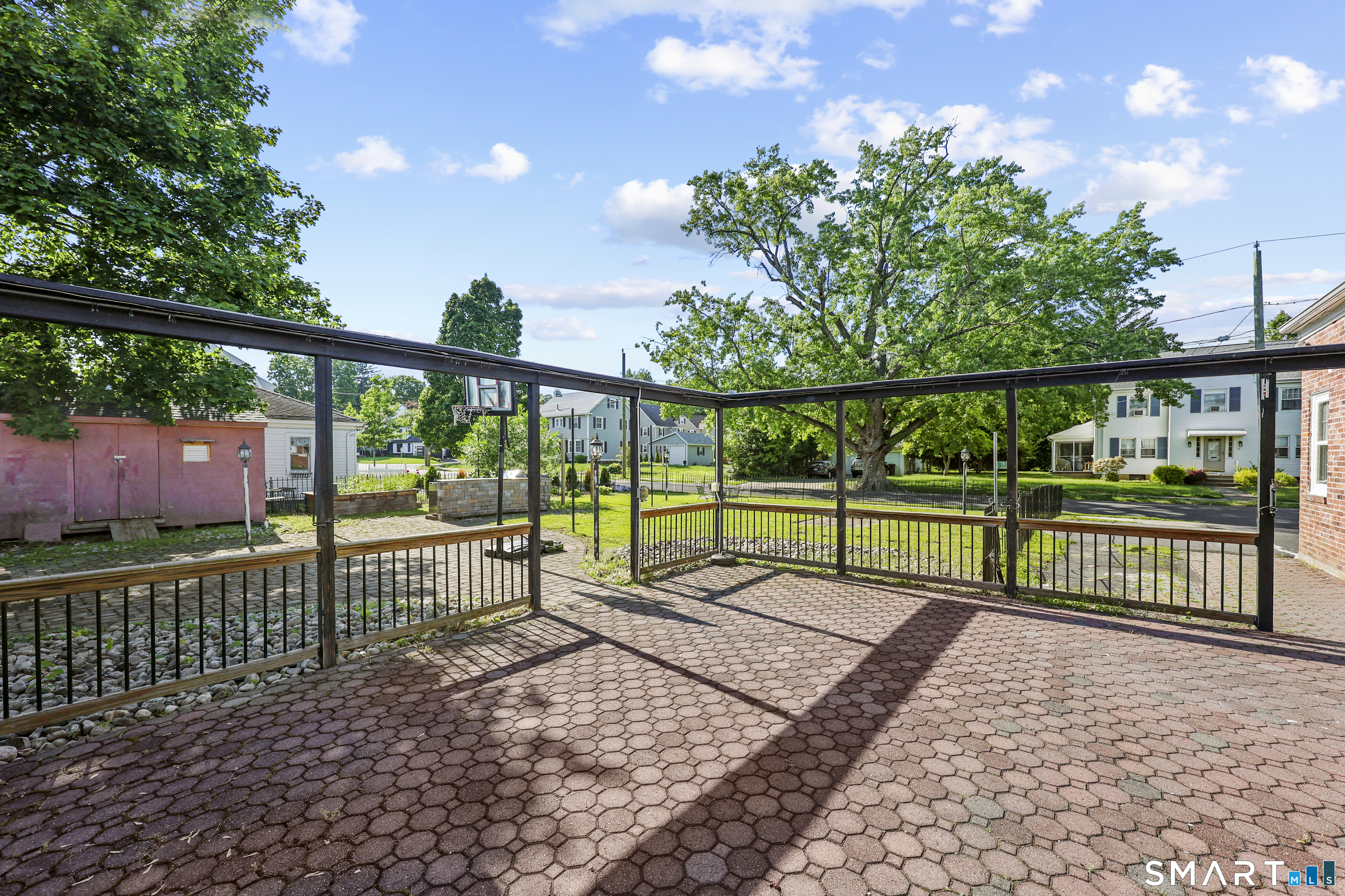 92 Hazelmere Road photo 35