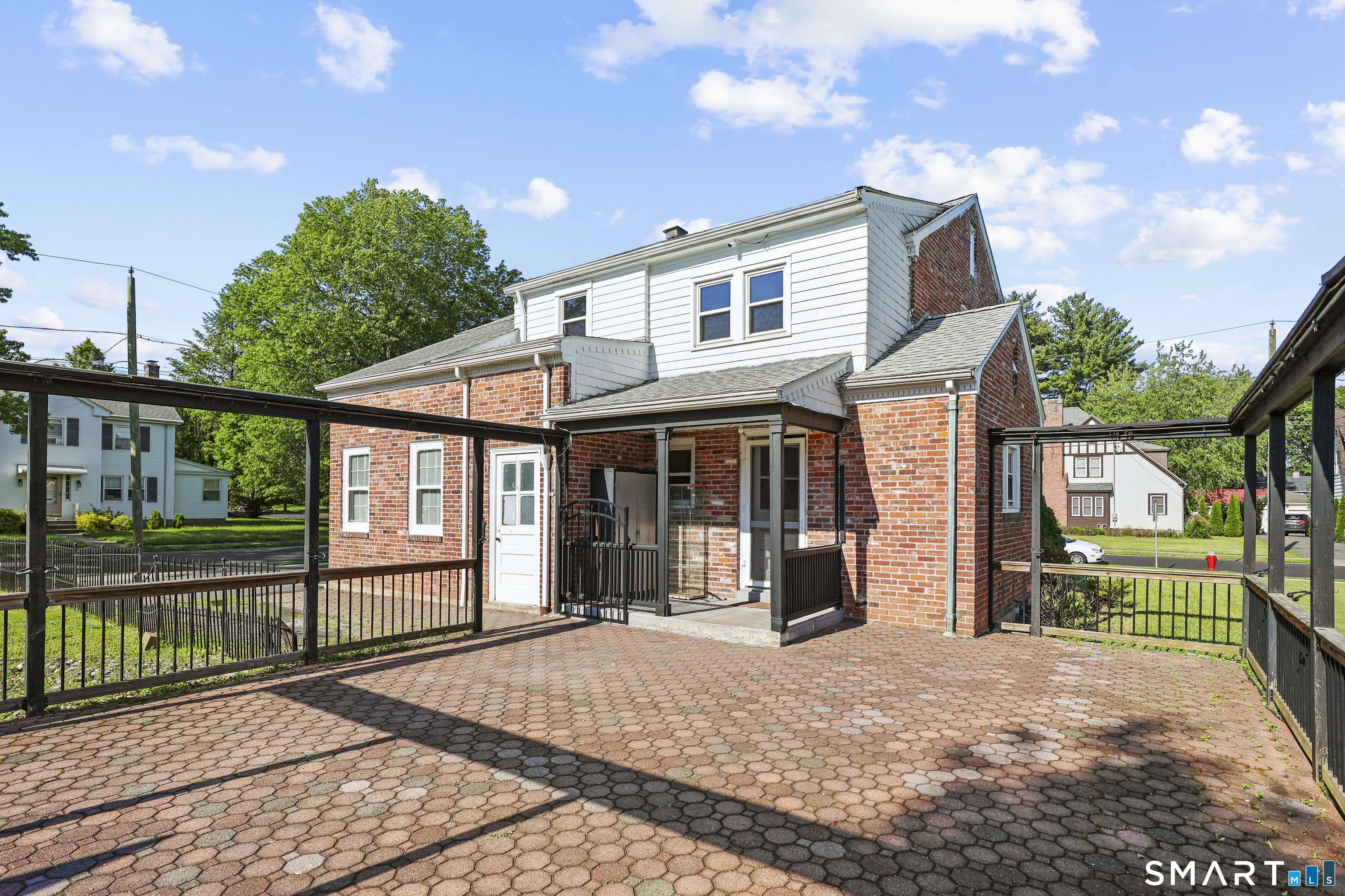 92 Hazelmere Road photo 32