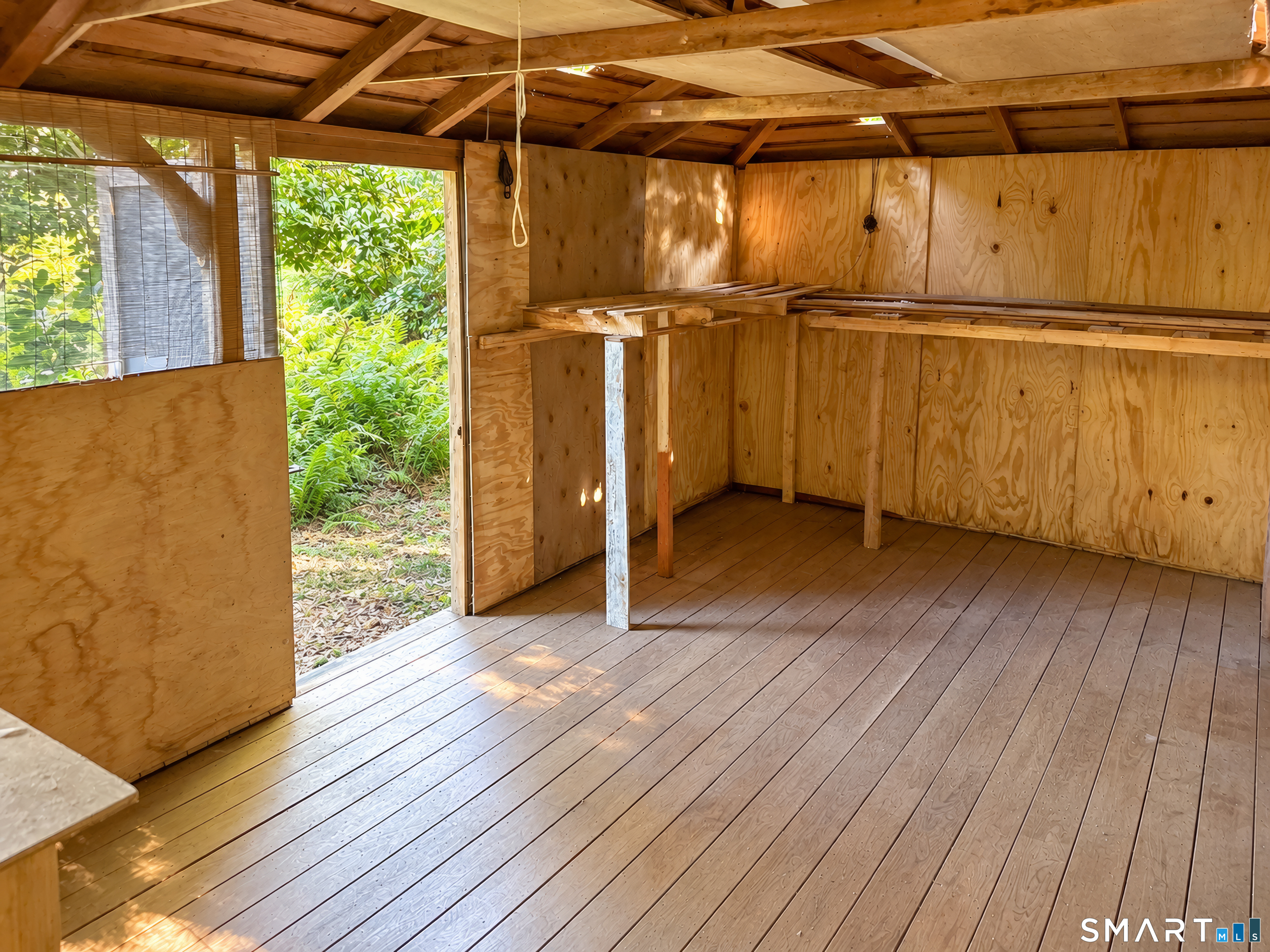 606 North Madison Road photo 32