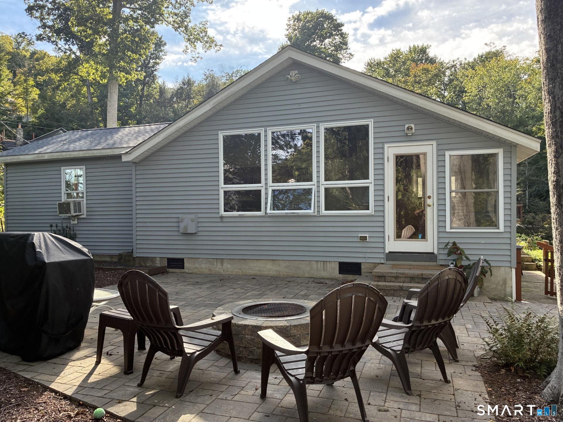 11 Mohawk Trail photo 8