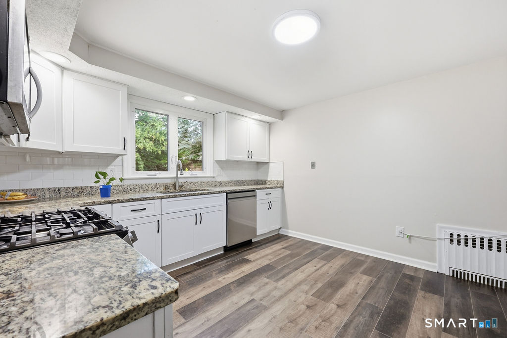 25 Hampshire Drive photo 10