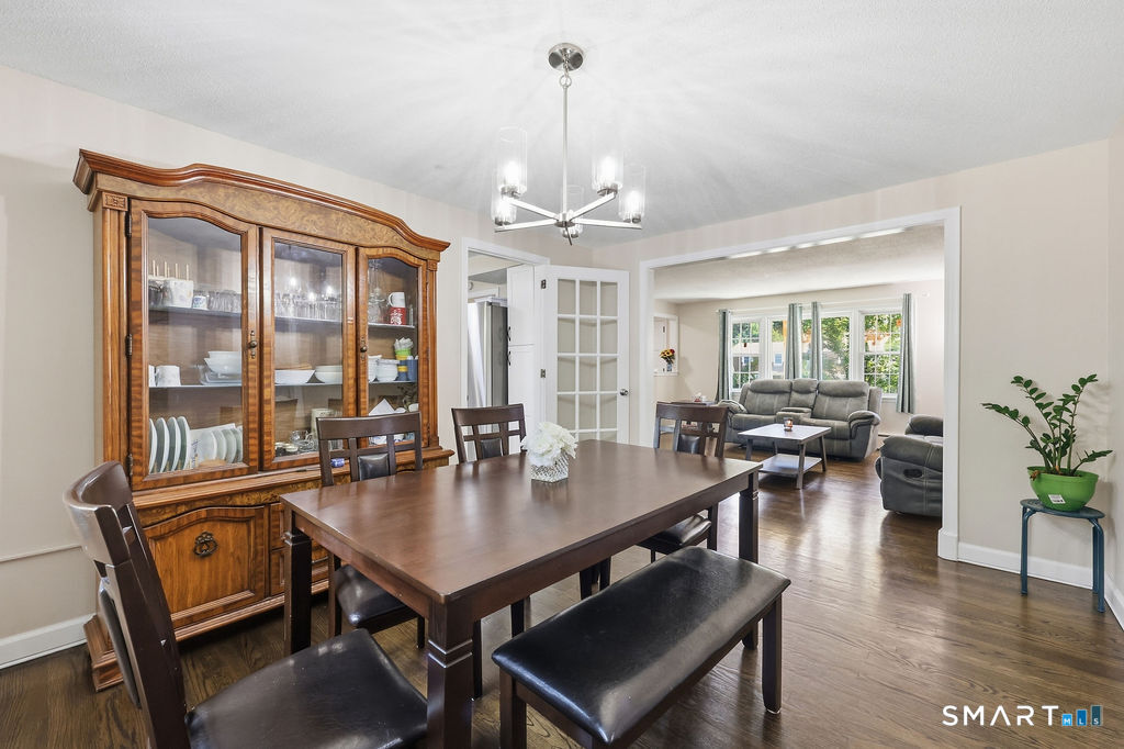 25 Hampshire Drive photo 12