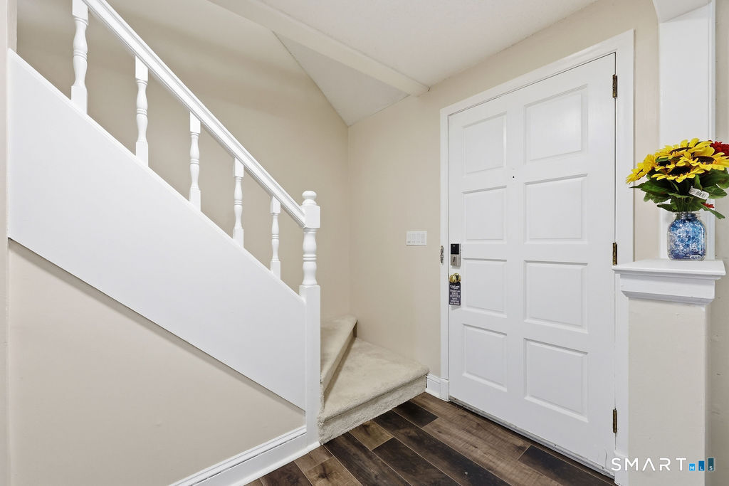 25 Hampshire Drive photo 13