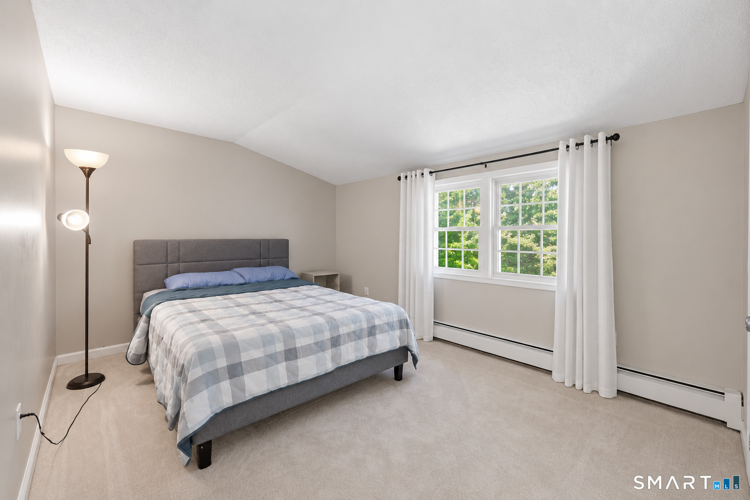 25 Hampshire Drive photo 21