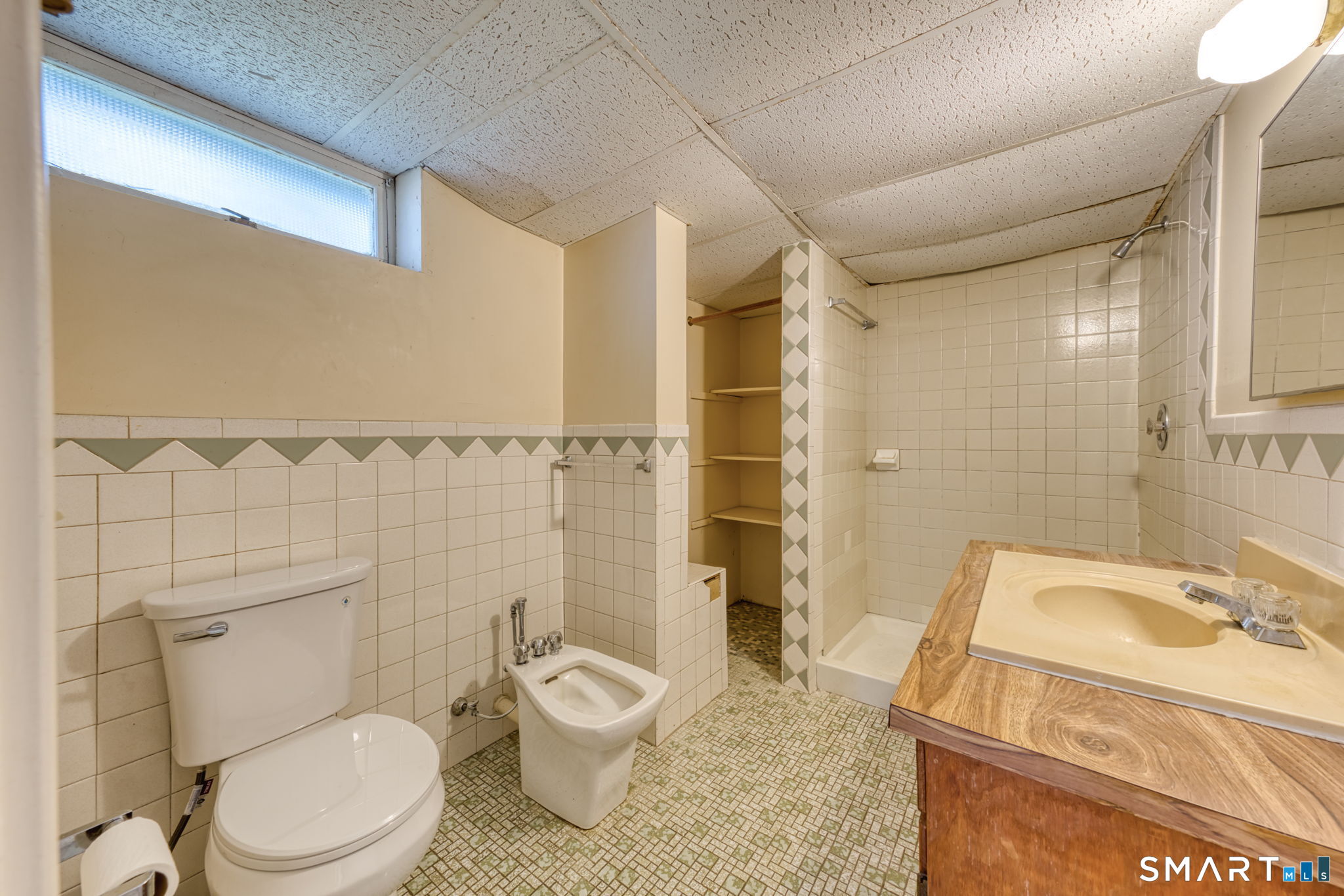 352 Orchard Street photo 29