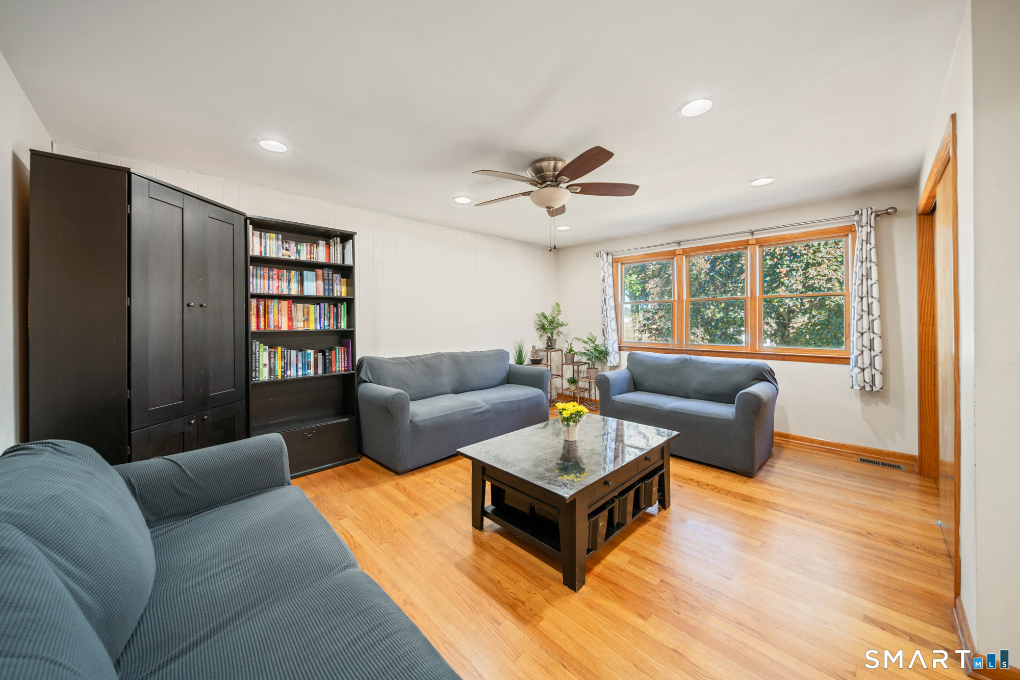 121 Bridgeview Place photo 12