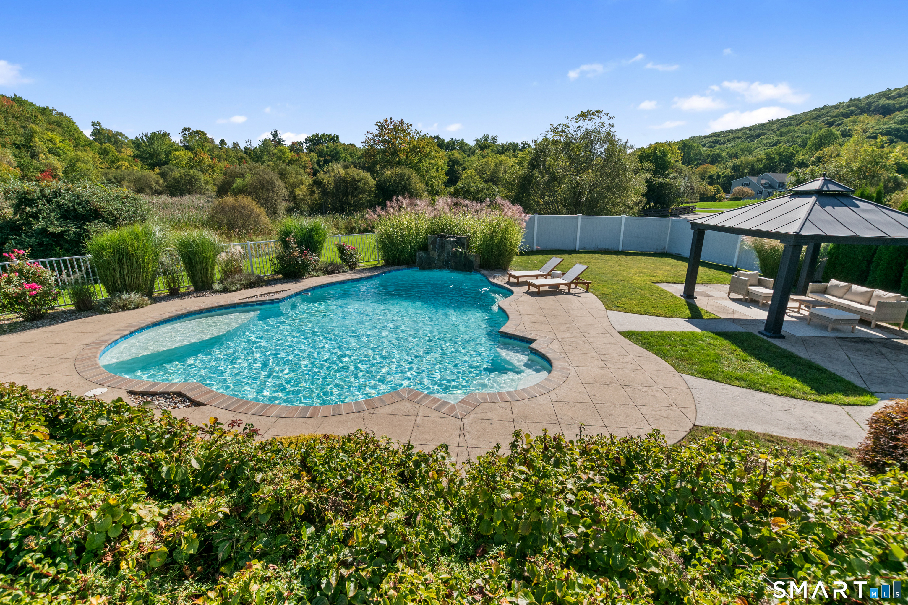 81 Pine Hill Road photo 35