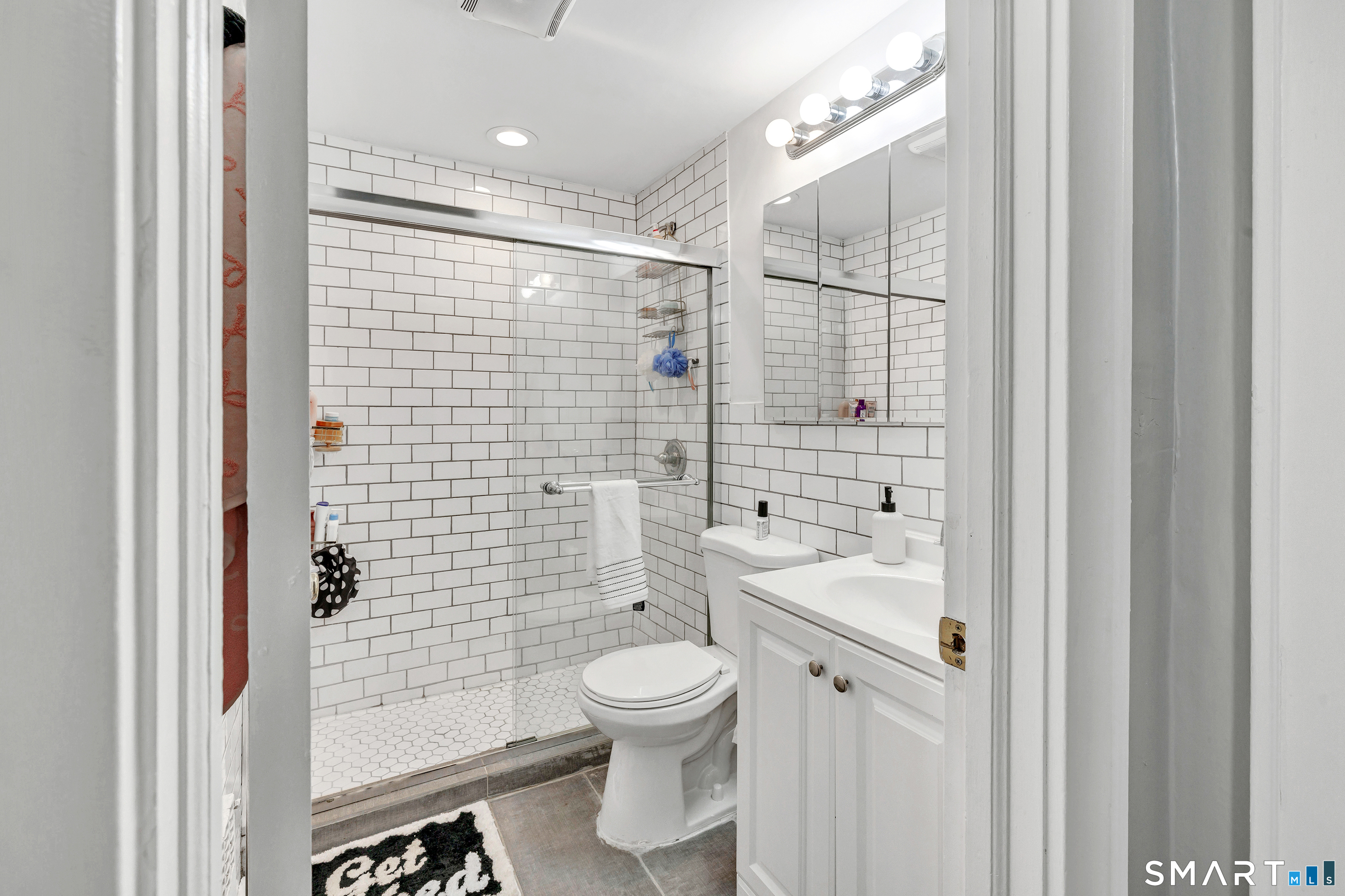 86 Vanguard Street photo 11