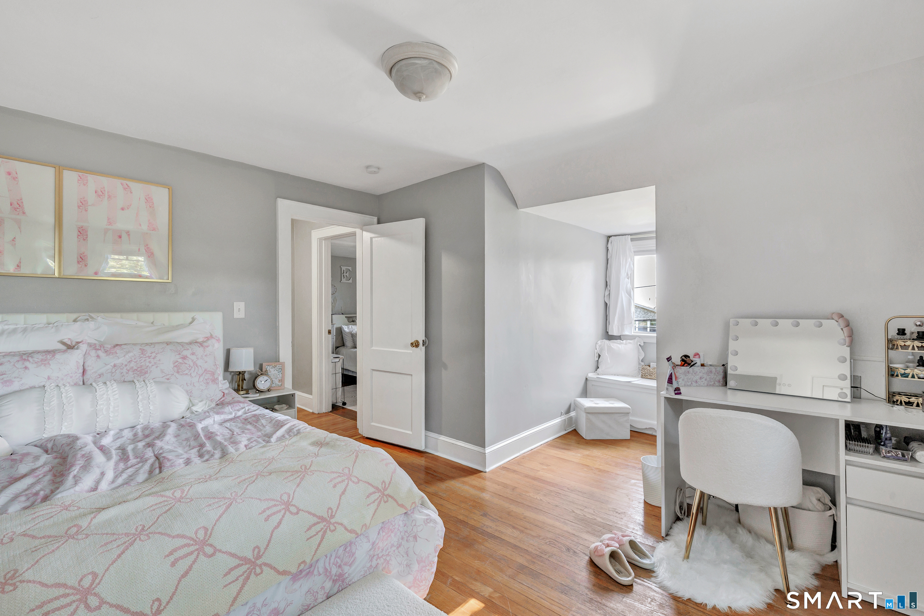 86 Vanguard Street photo 14