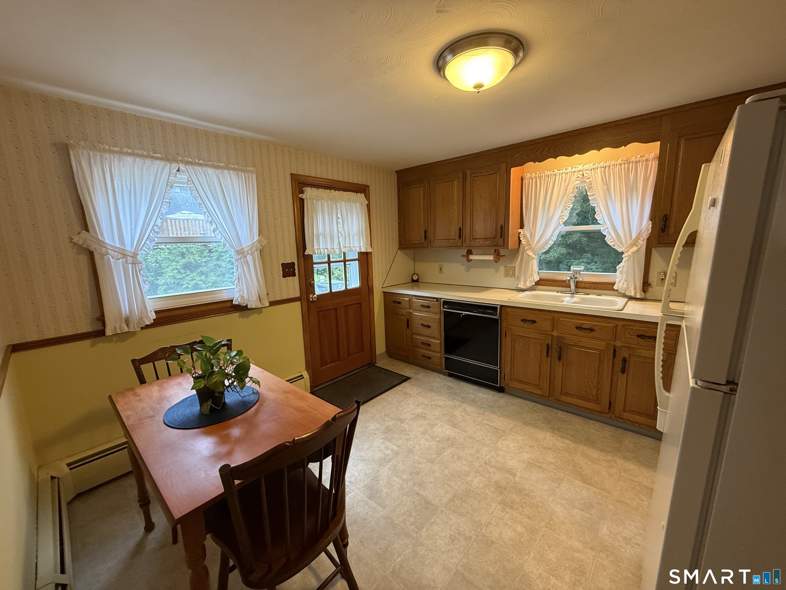 76 Felice Road photo 11