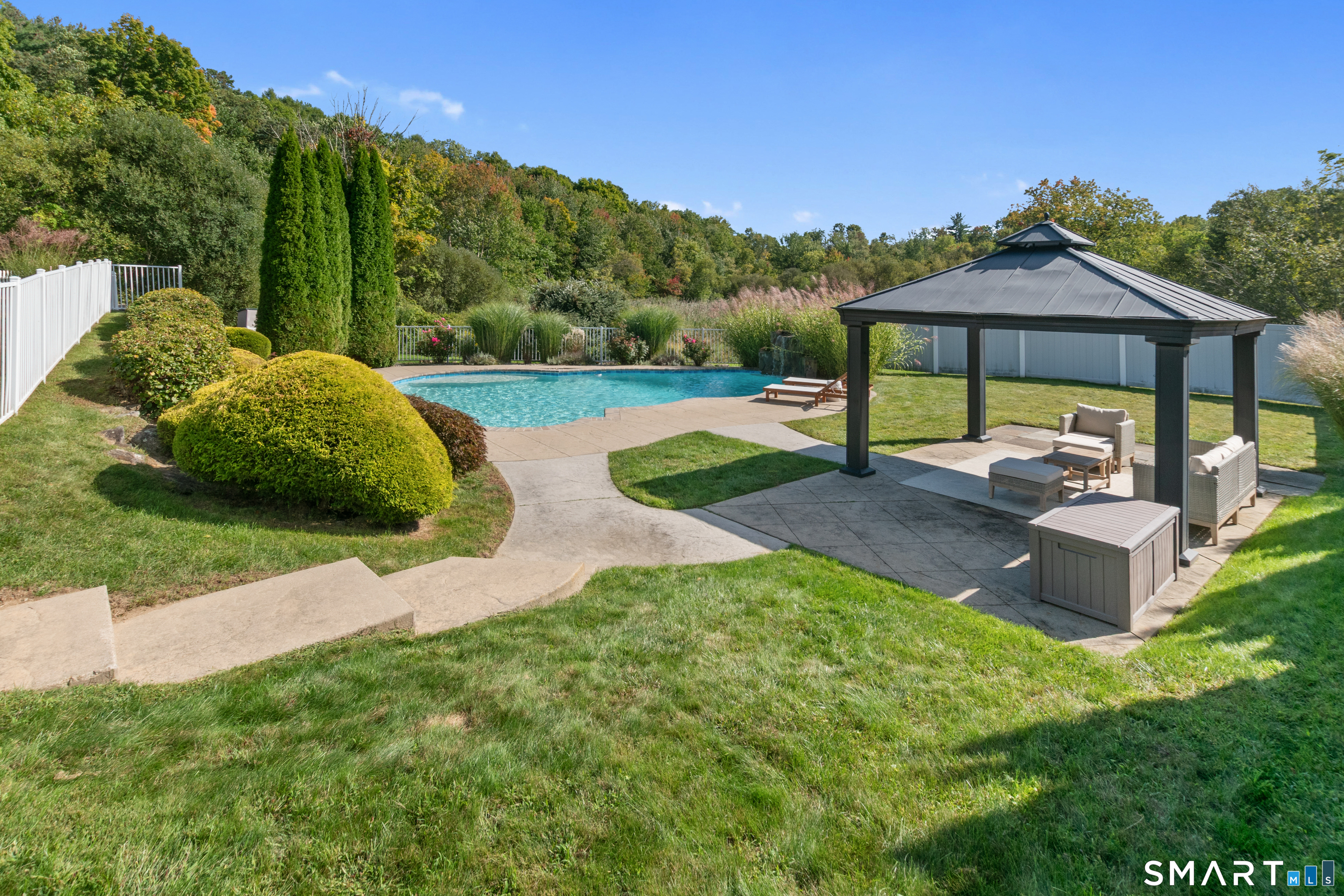 81 Pine Hill Road photo 36