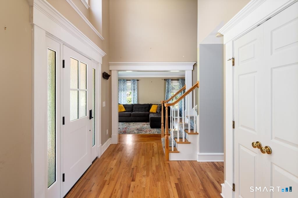 Foto 7 de Casa en venta en 4 Fleetwood Lane, Brookfield, CT — $709,000