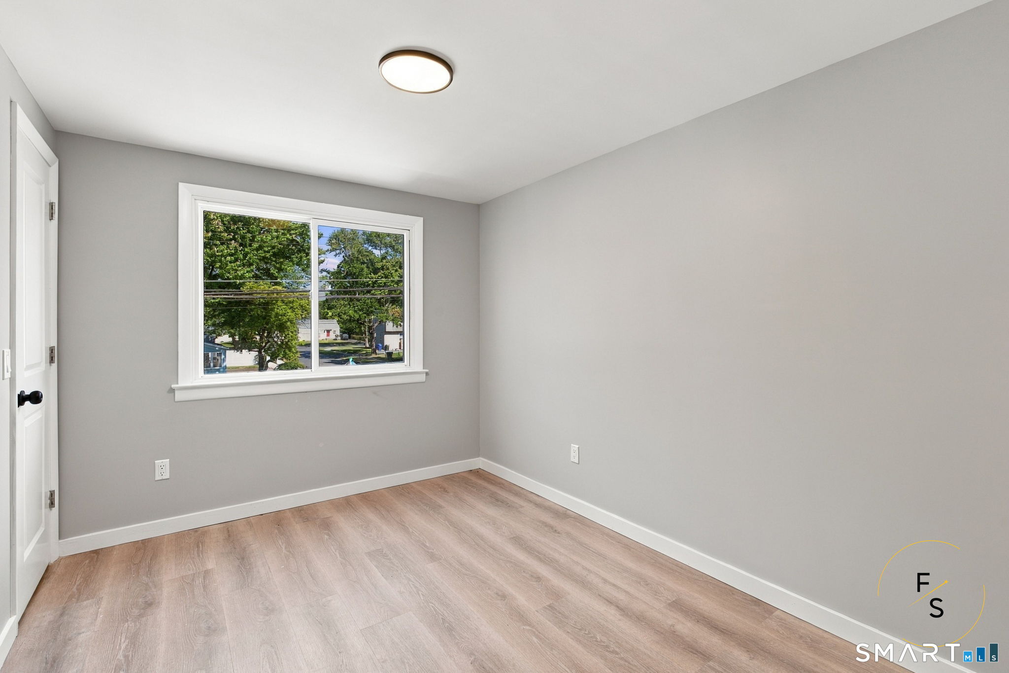 87 Oxford Drive photo 19