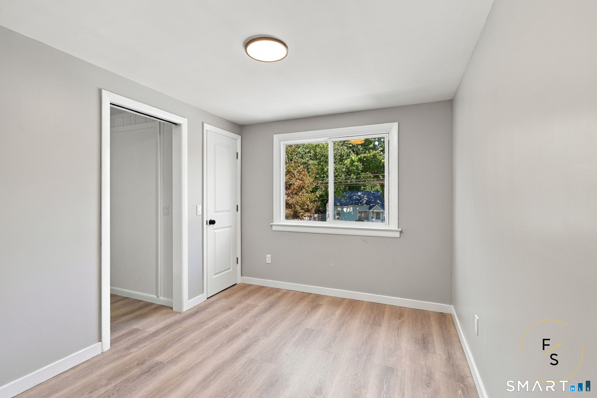 87 Oxford Drive photo 20