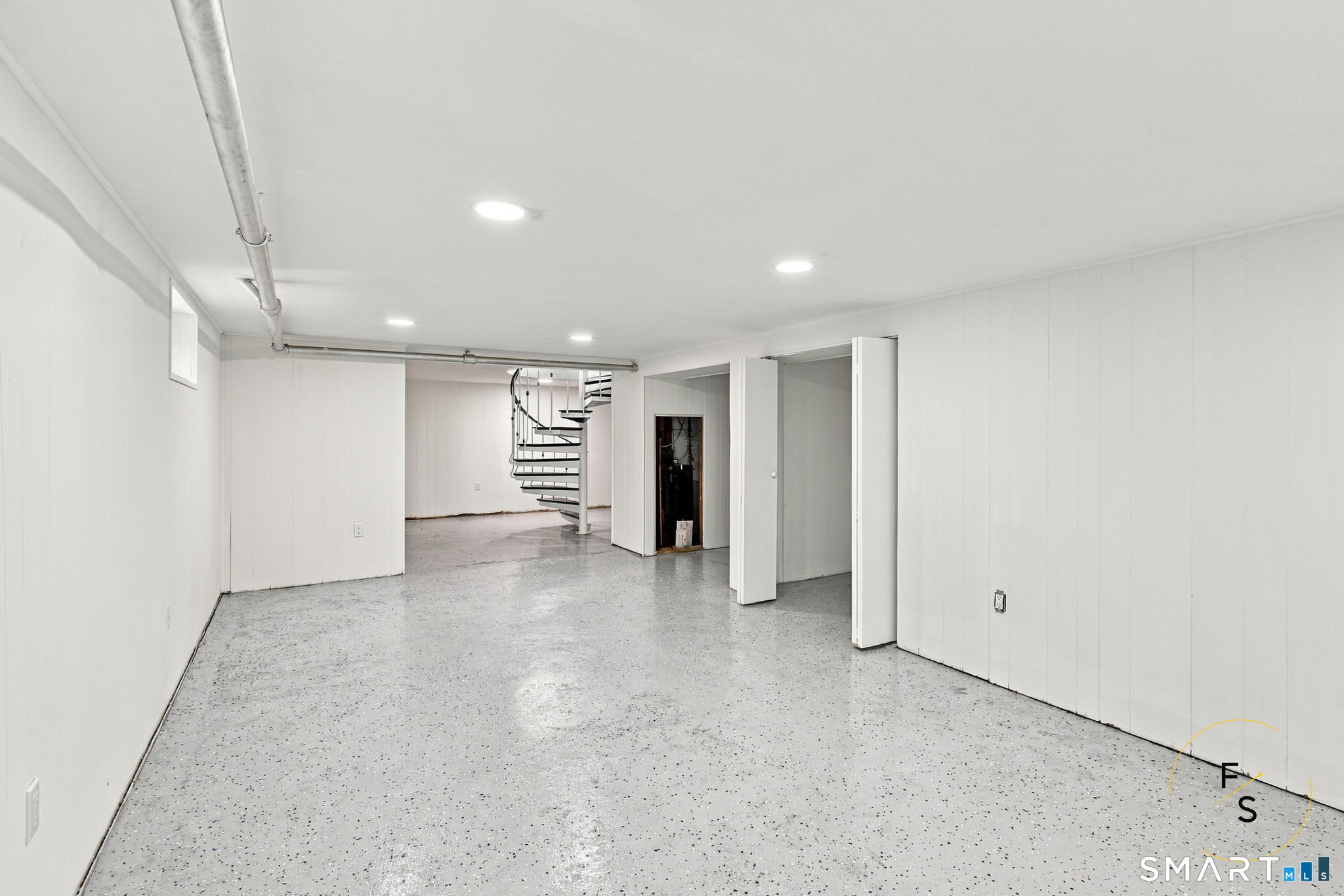 87 Oxford Drive photo 25
