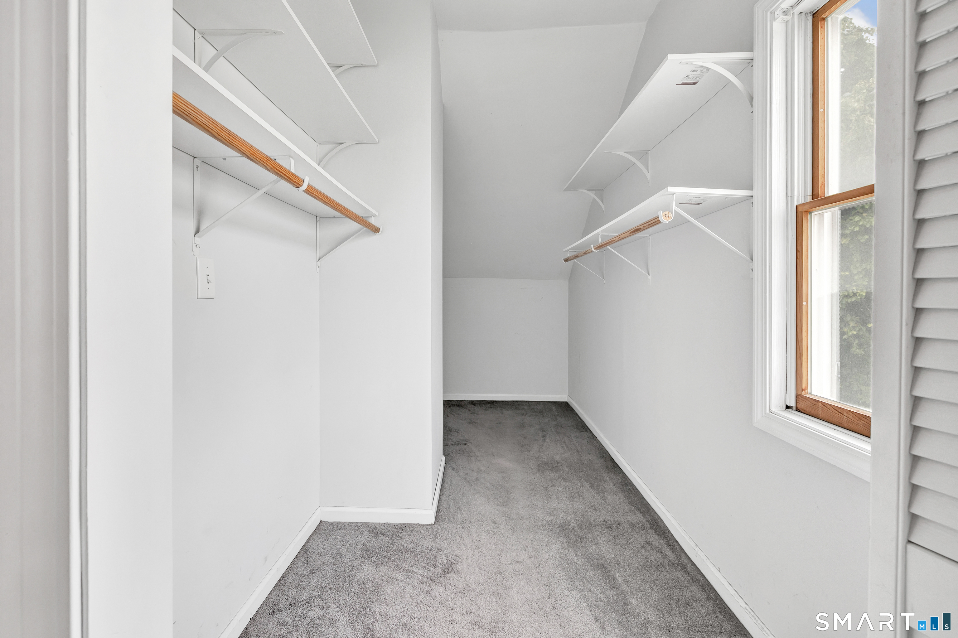 72 Bennett Avenue photo 30