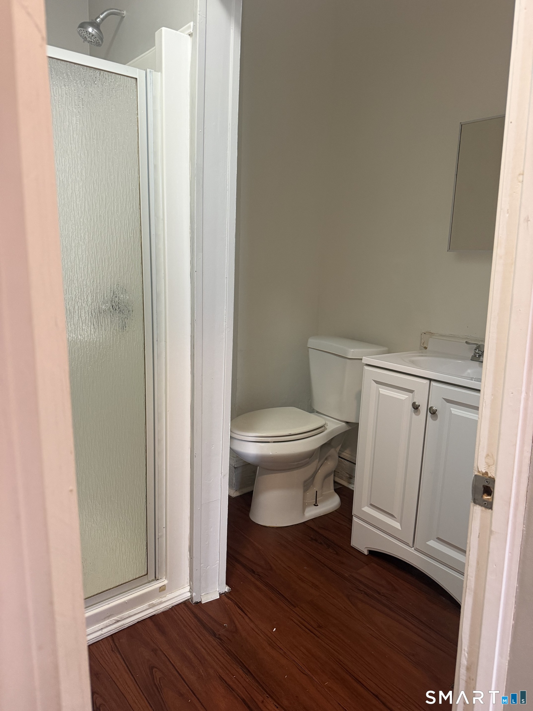 86 Wolcott Street photo 2
