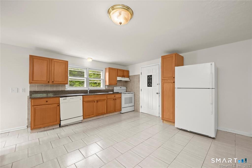 1346 High Ridge Road photo 6