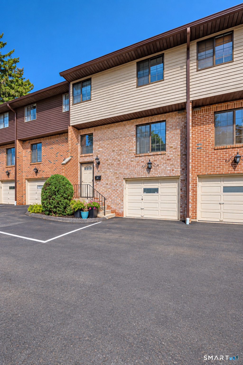 237 Strawberry Hill Avenue Unit #37 photo 17