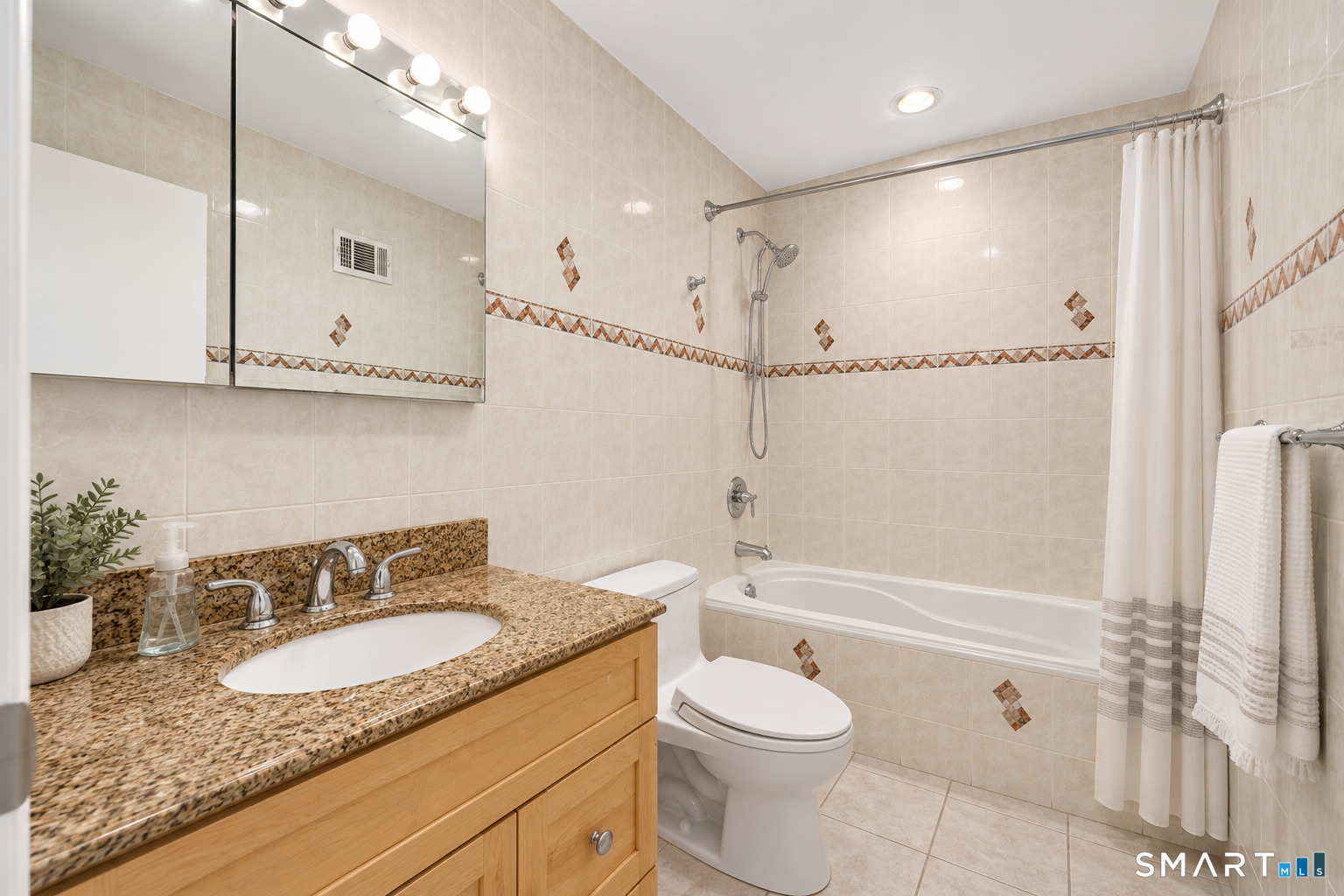 237 Strawberry Hill Avenue Unit #37 photo 16