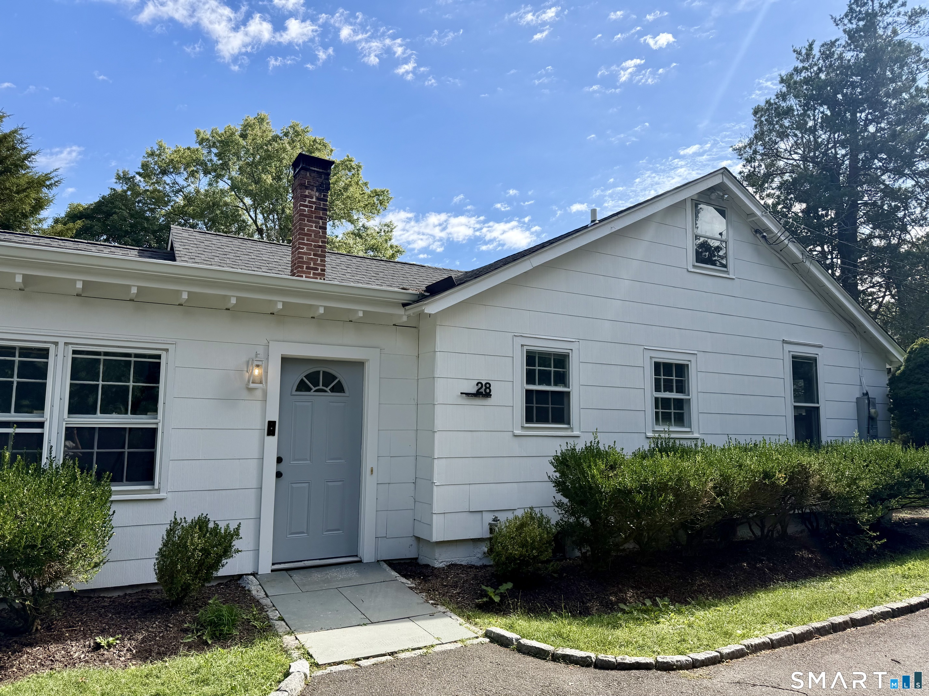 28 Treadwell Avenue
