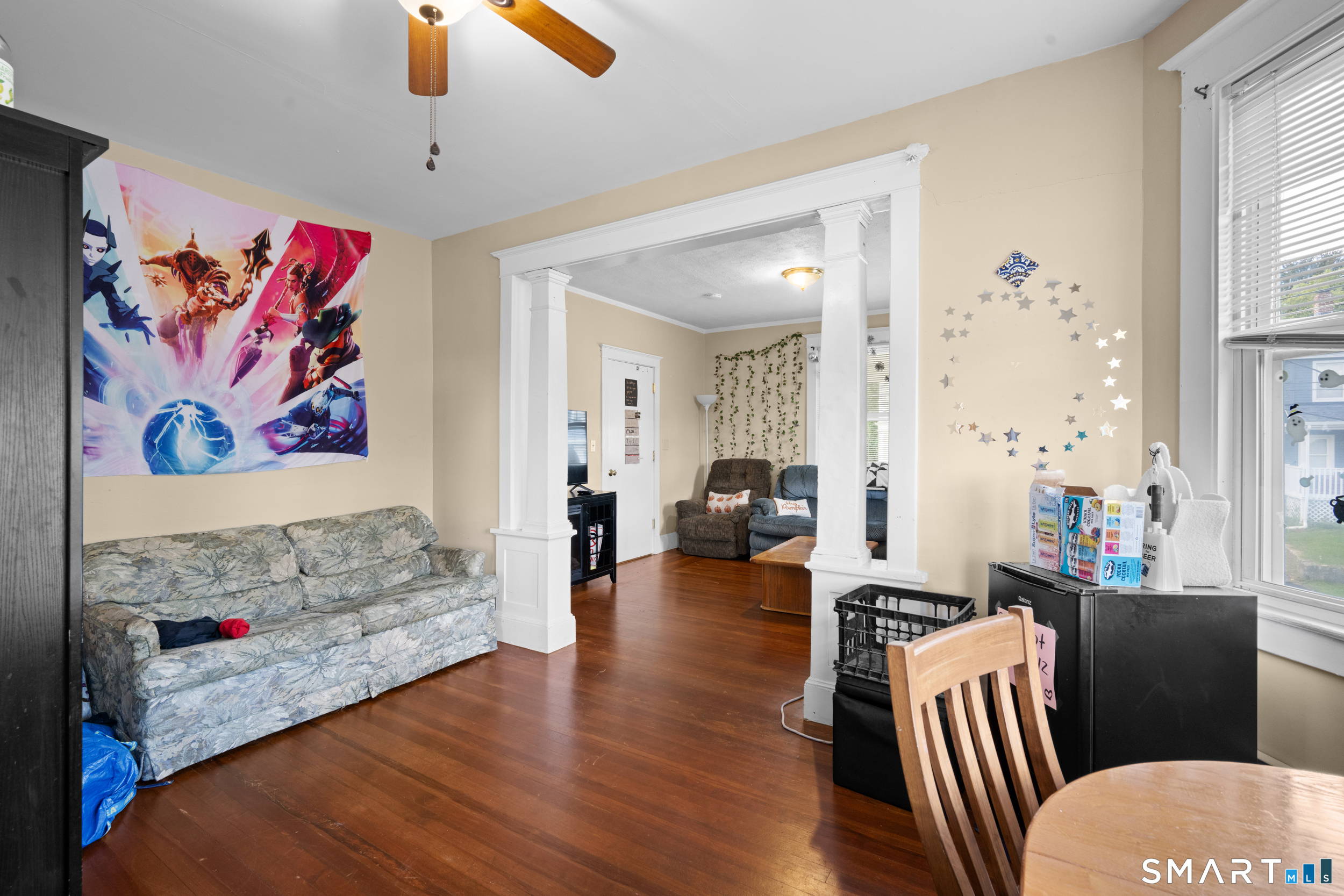 88 Riverview Avenue, New London, CT 06320