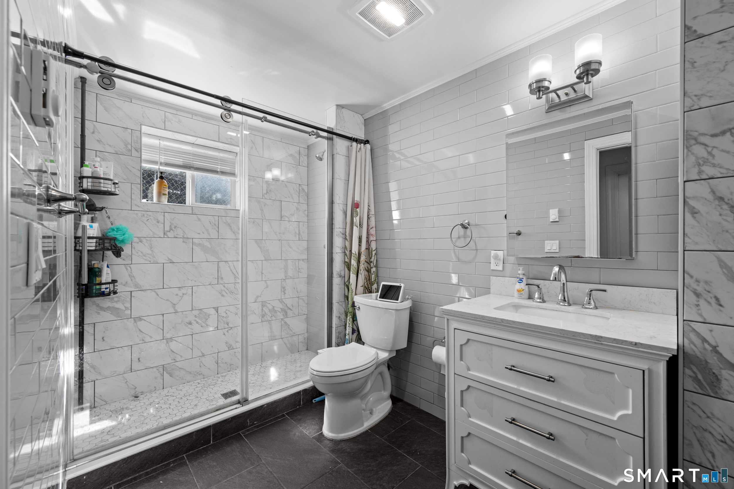 New London, CT 06320