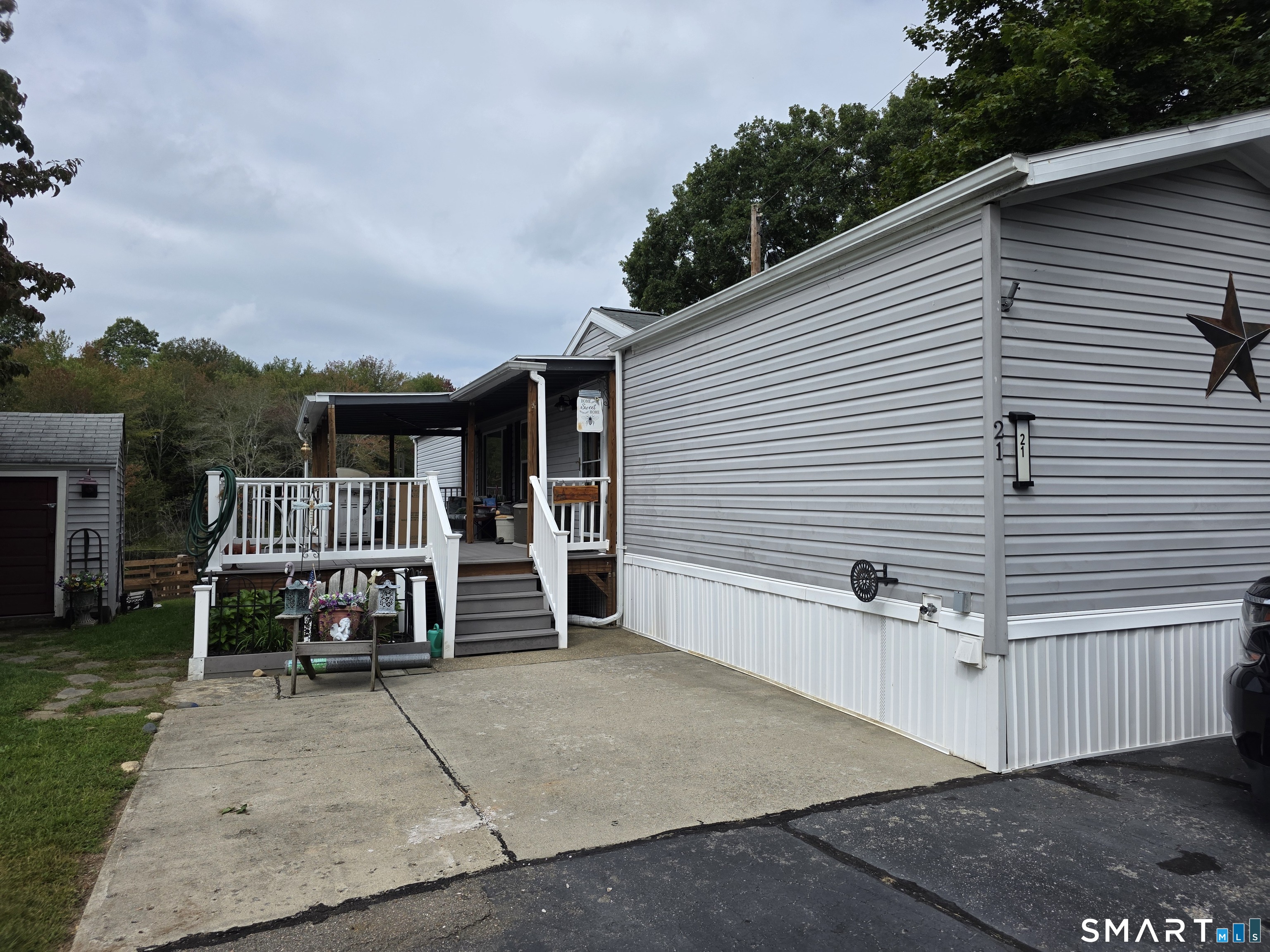 Photo 1 of Manufactured home for sale at 252 Old Canterbury Turnpike #21, Norwich, CT 06360 | MLS# 24208136 | Listing updated on 2026-09-21