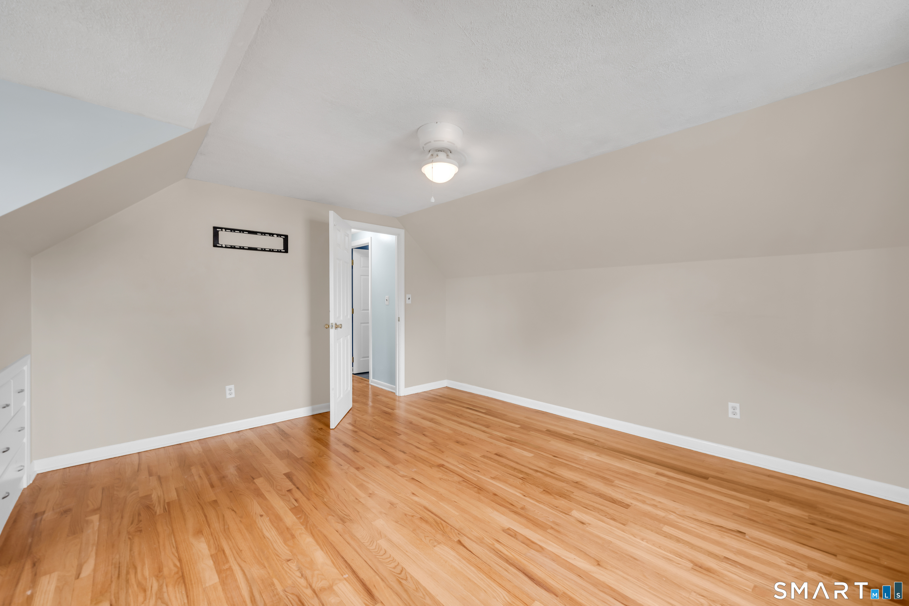 85 Renee Street photo 22