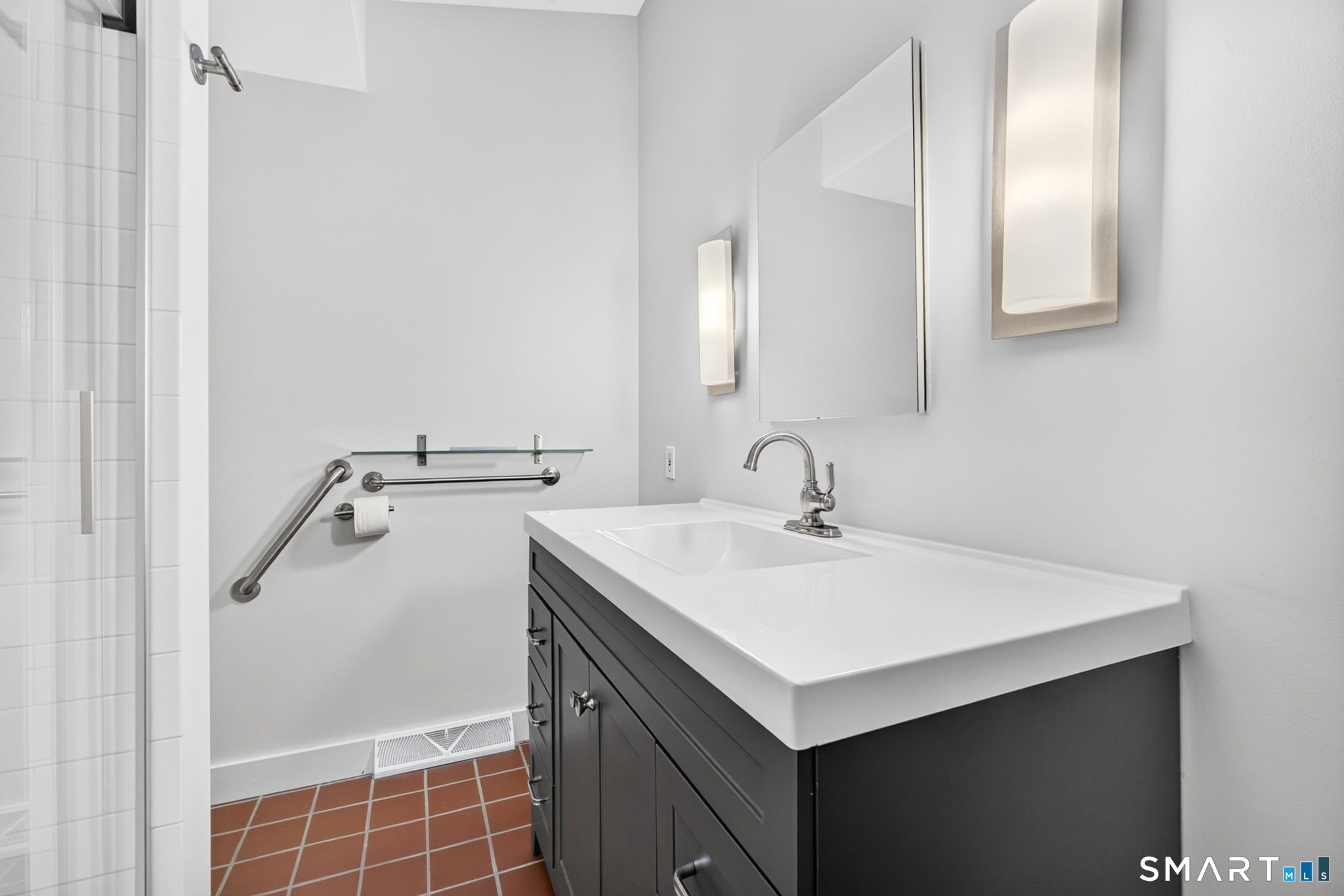 621 Chapel Street Unit #B photo 15