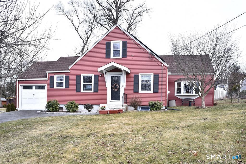 32 Barton Circle