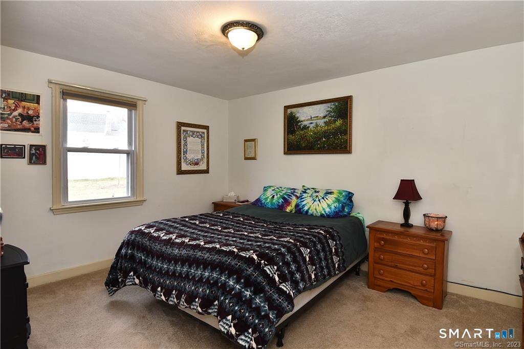 32 Barton Circle photo 15