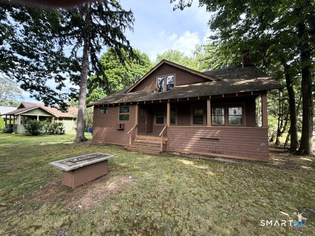 880 South Quaker Lane photo 2