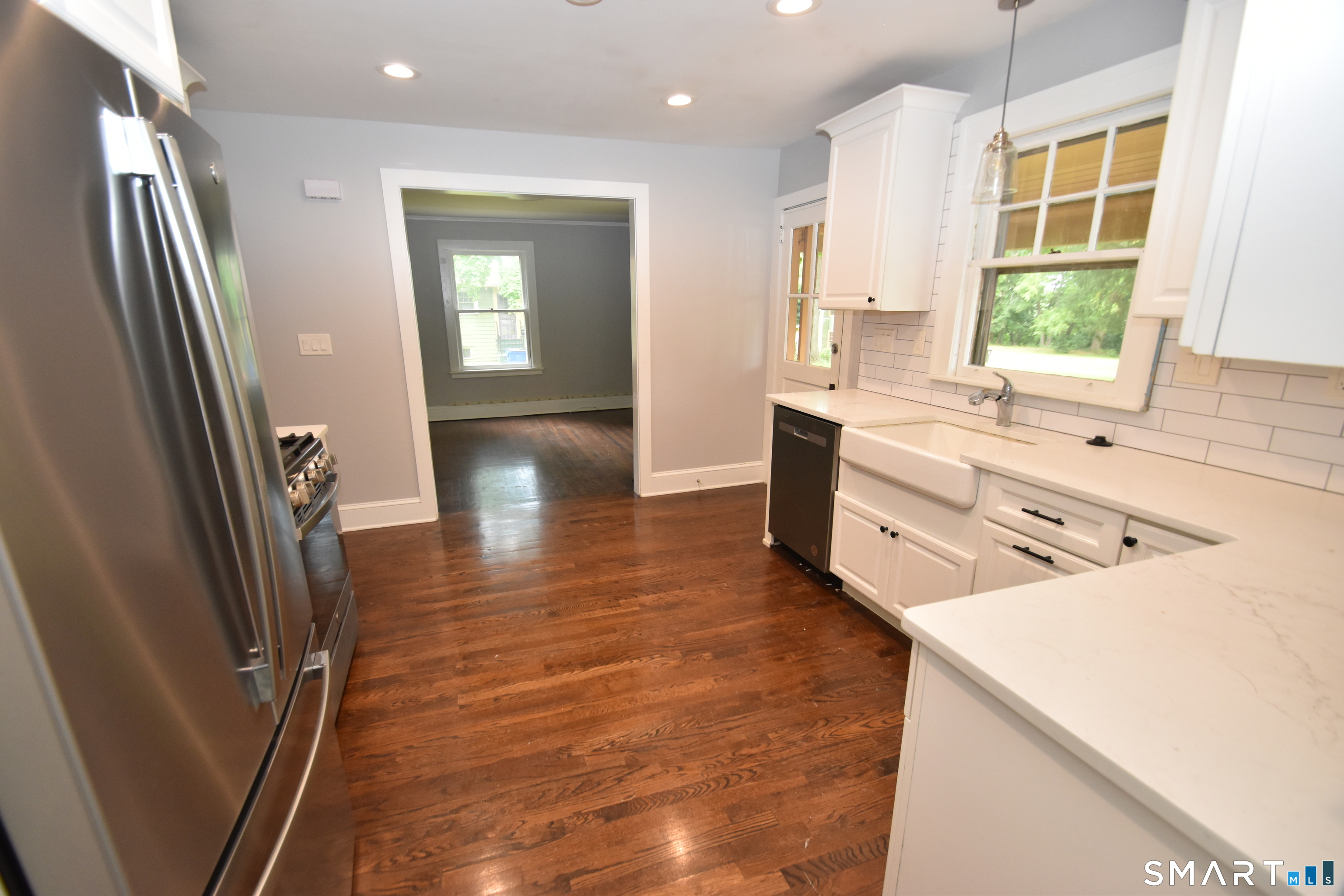 880 South Quaker Lane photo 6