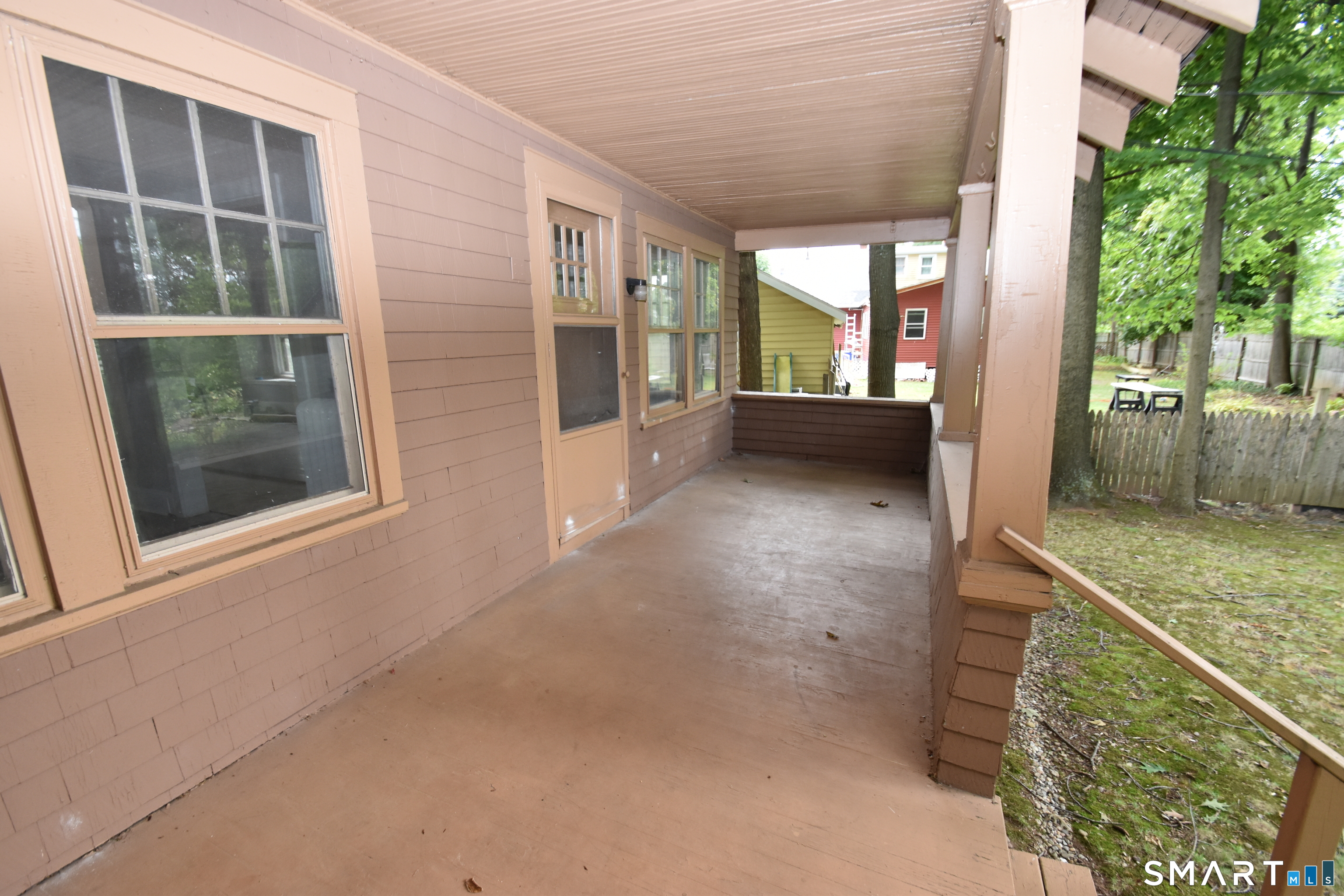 880 South Quaker Lane photo 3
